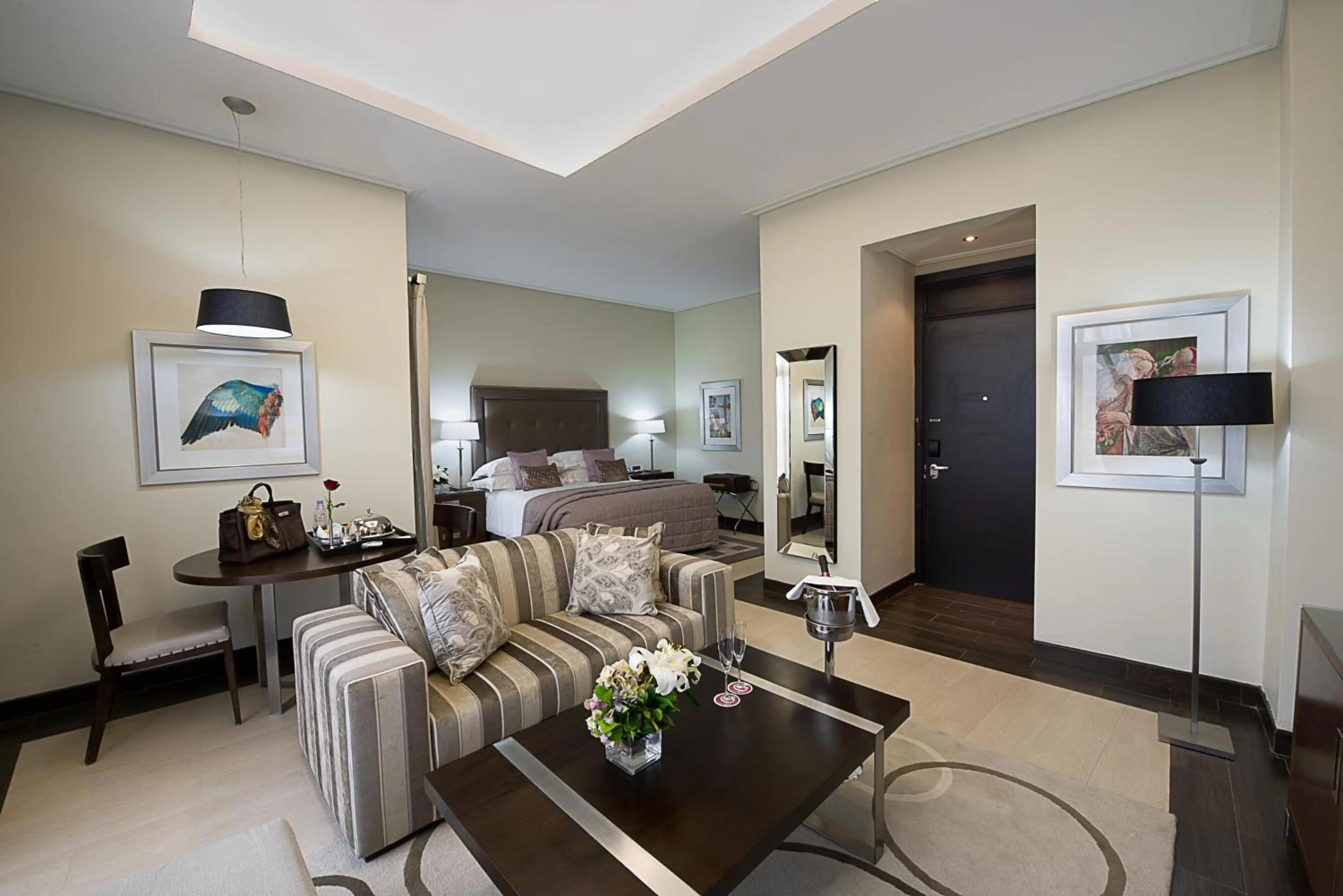 Photo of the whole room in The George Hotel