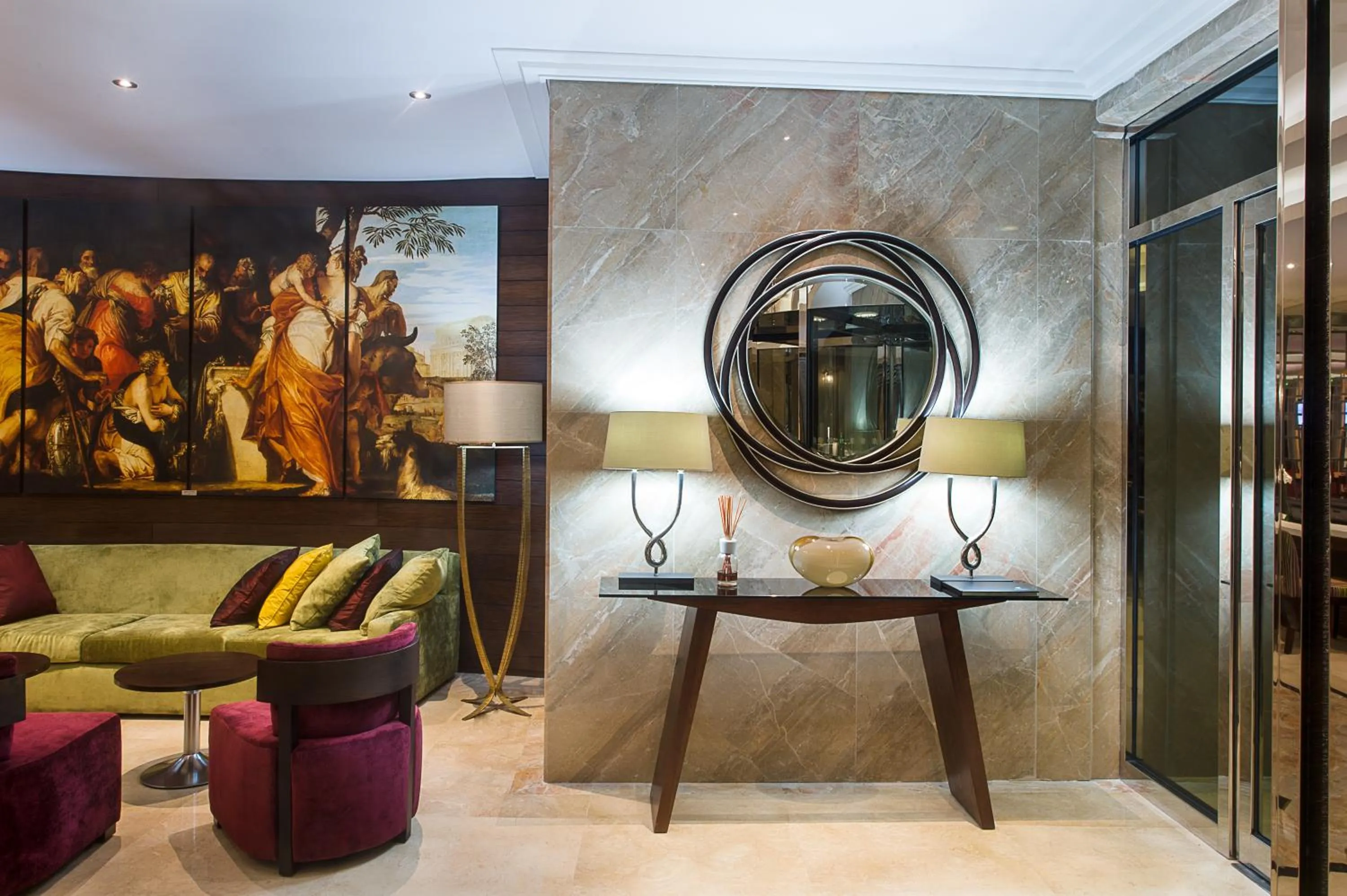 Decorative detail in The George Hotel