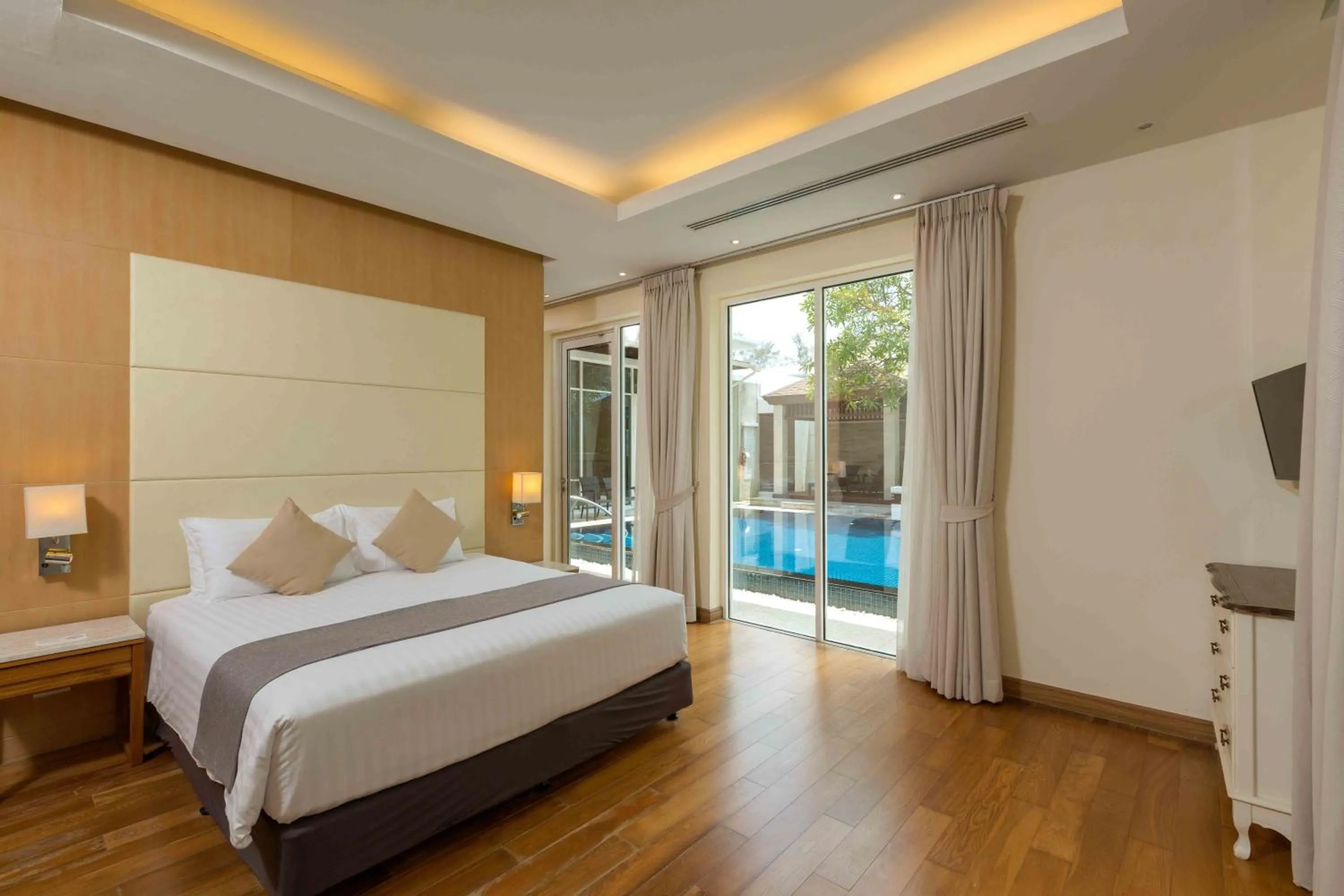 Bed in Andaman Pool Villas ,Maikhao