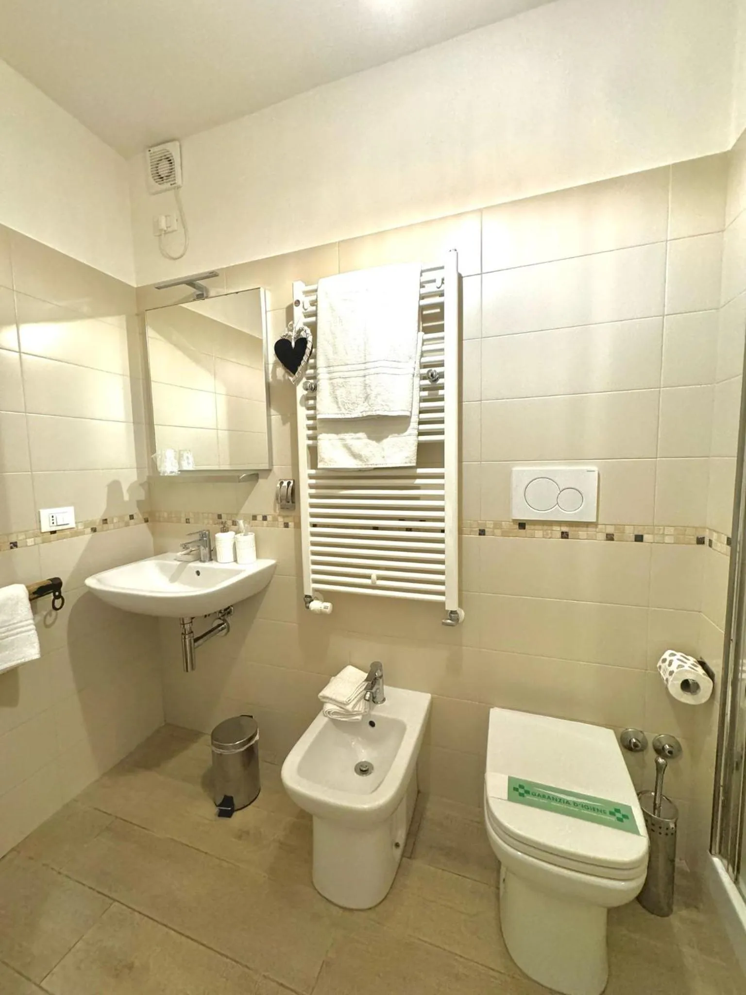 Shower in B&B Fortuny