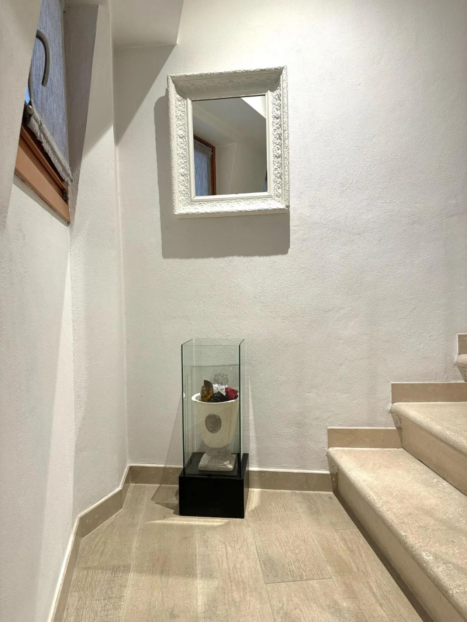 Decorative detail in B&B Fortuny