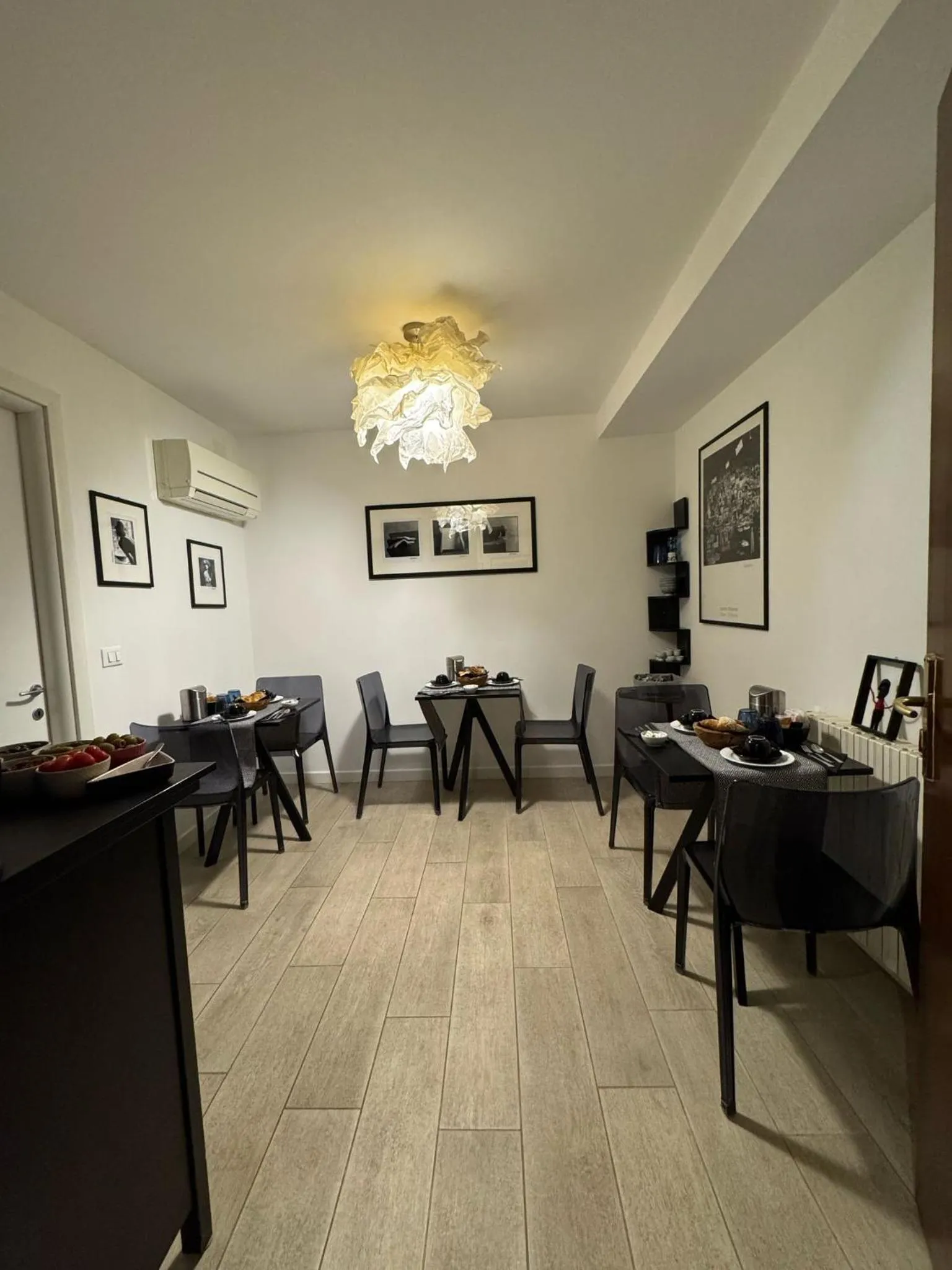 Dining area in B&B Fortuny