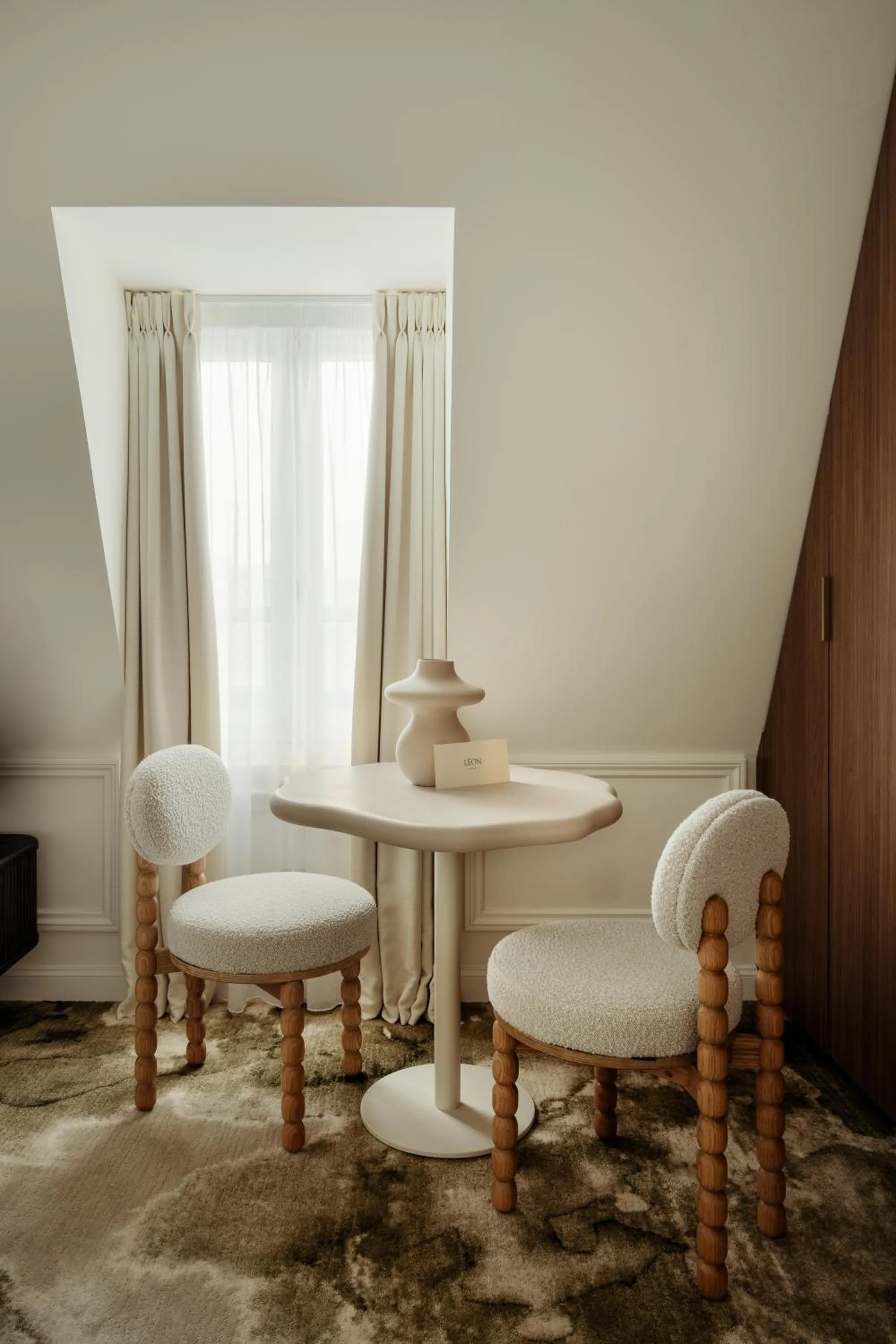 Dining area in Léon Hôtel