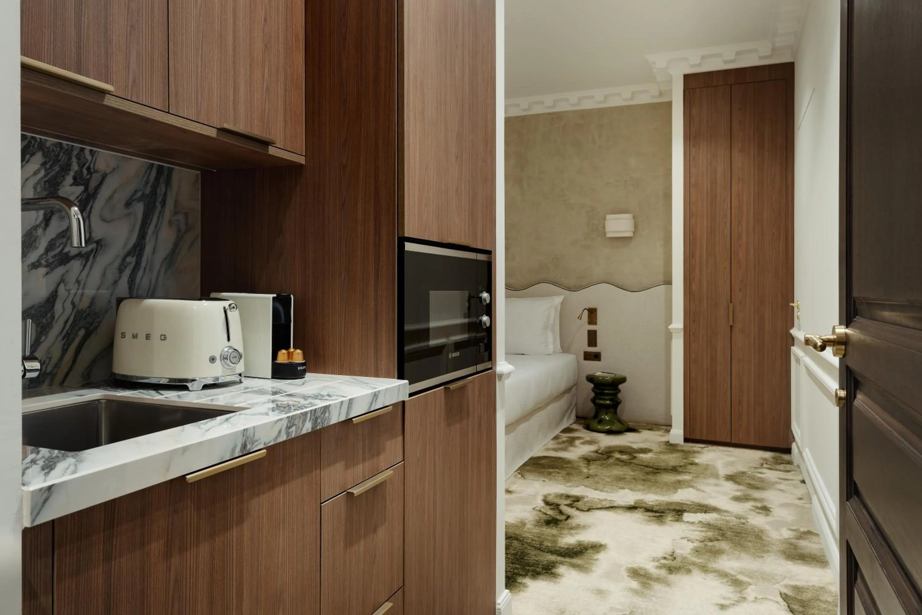 Kitchen or kitchenette in Léon Hôtel