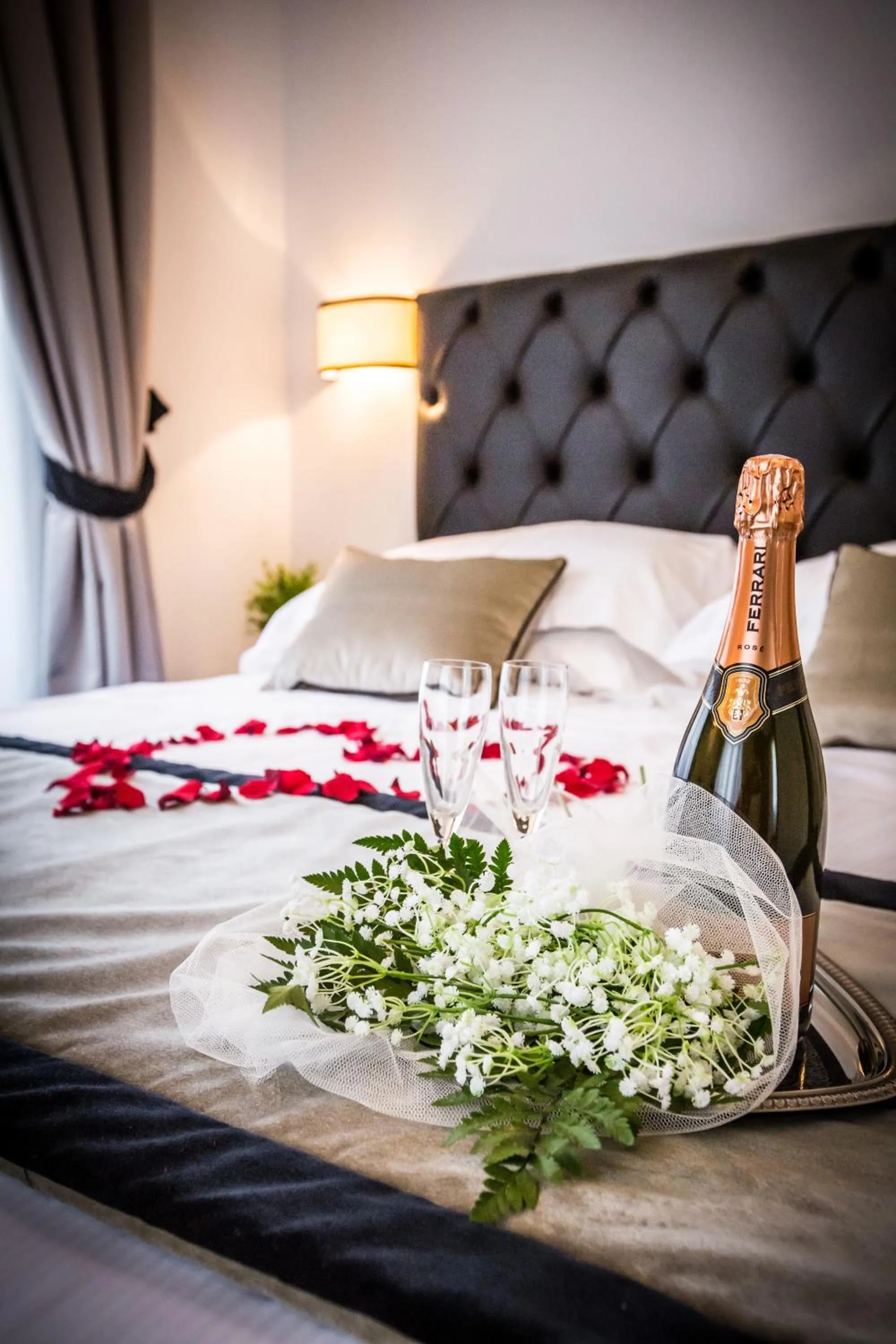 Decorative detail, Bed in San Pietro Leisure and Luxury