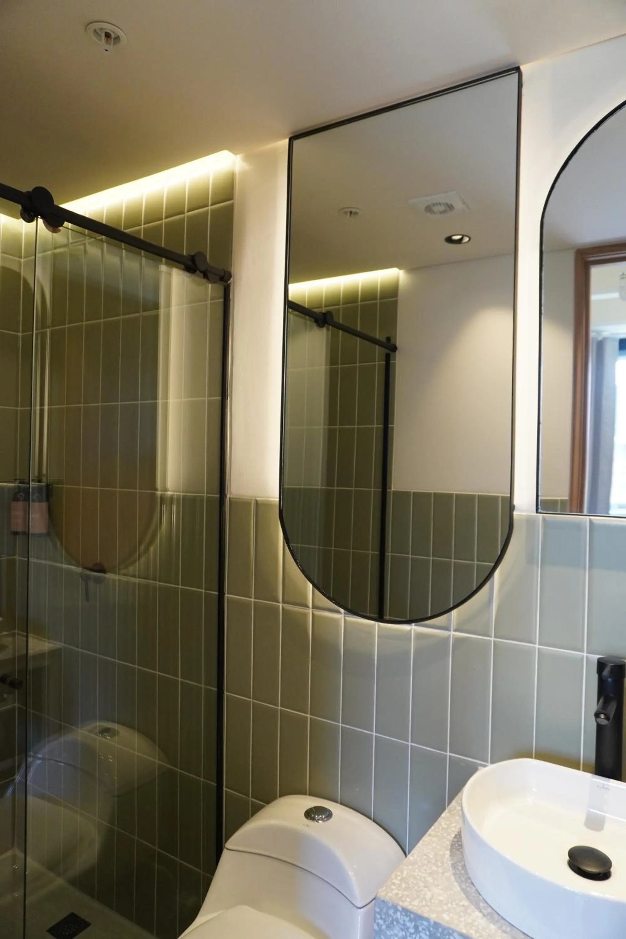 Shower in Hotel Tres Altares Sabaneta