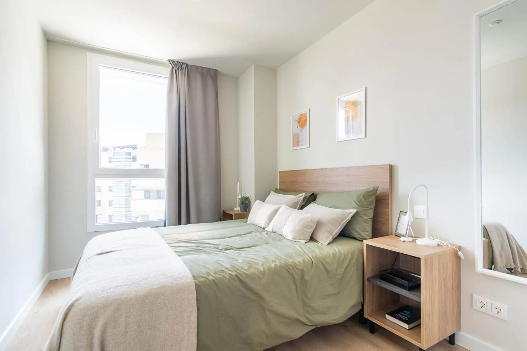 Bedroom, Bed in Bext Valdebebas