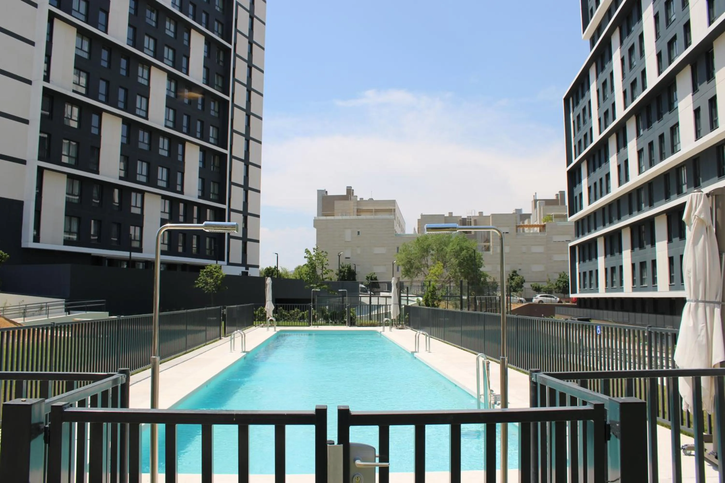 Swimming pool in Bext Valdebebas