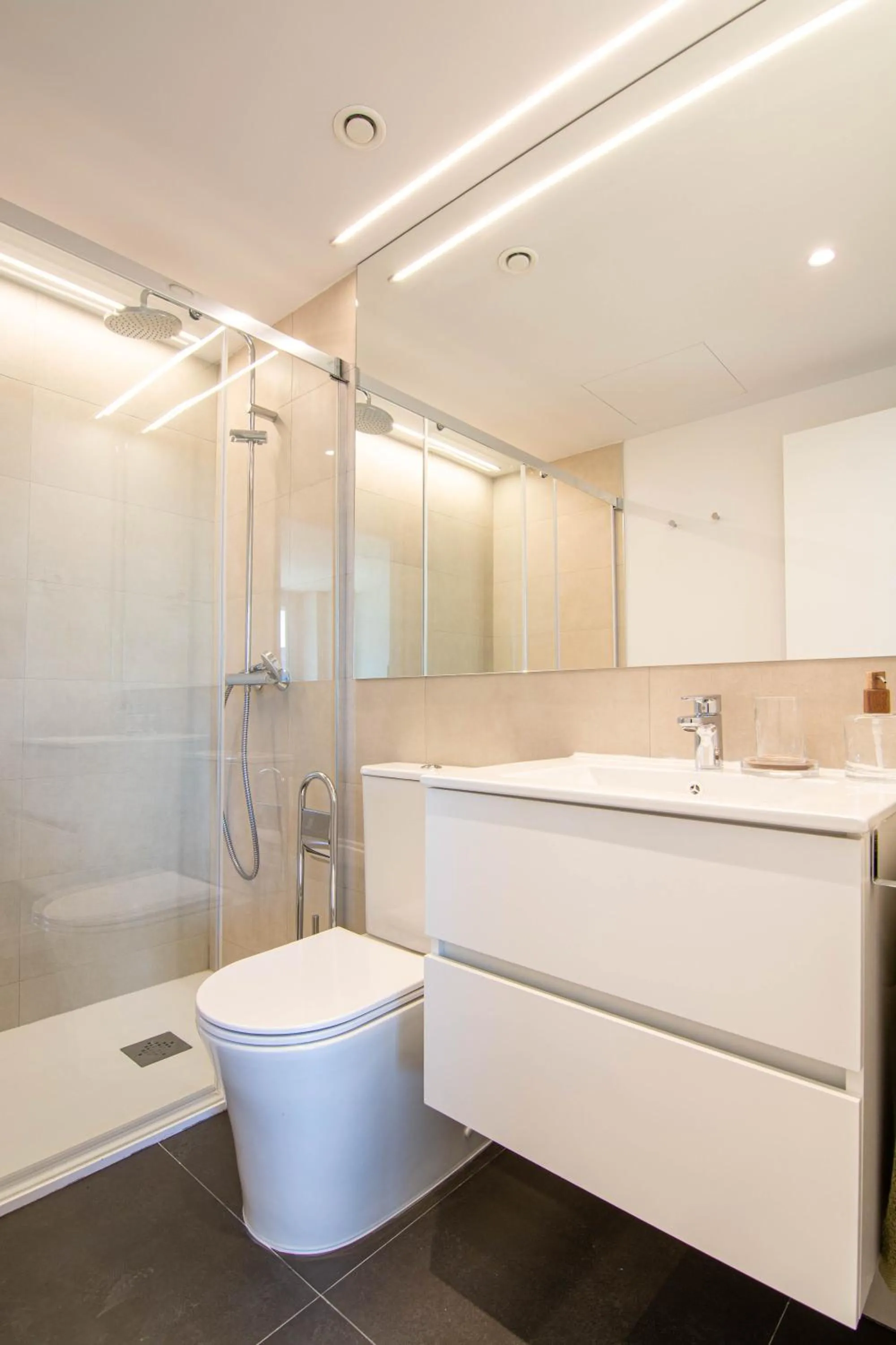 Bathroom in Bext Valdebebas