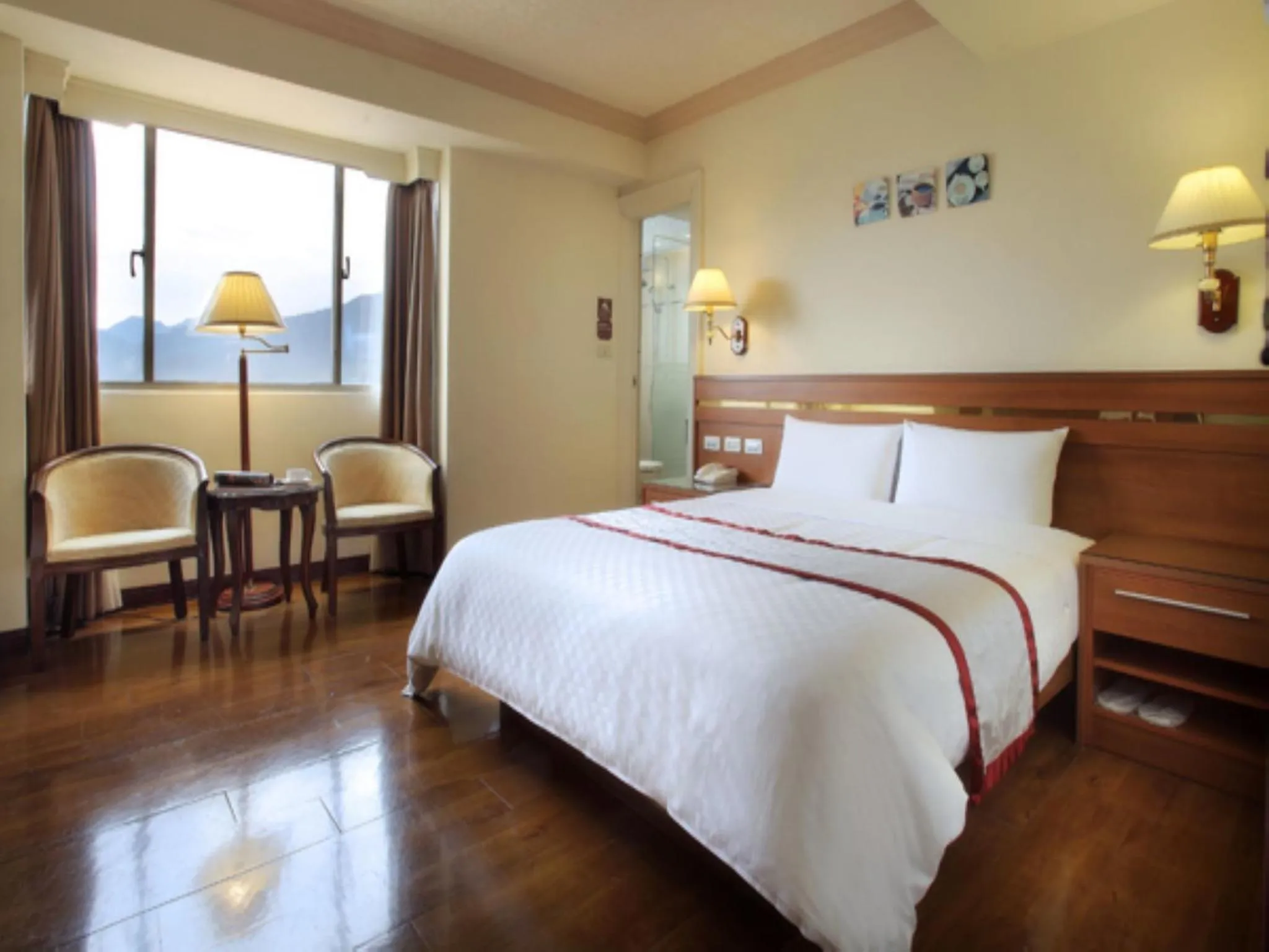 Bed in Cheng Pao Hotel