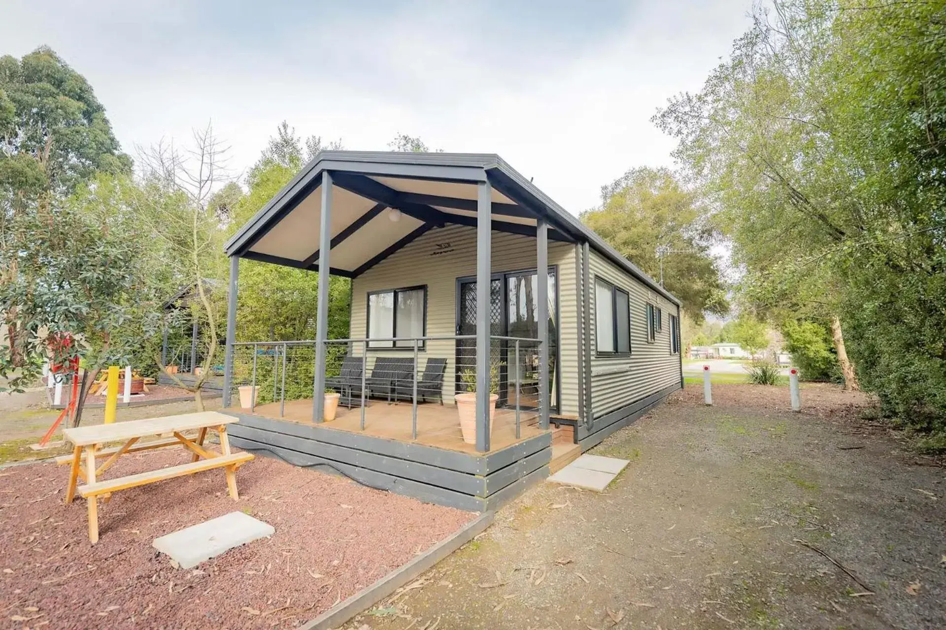 Deluxe Bungalow in BIG4 Breeze Holiday Parks - Eildon Deluxe Bungalow in BIG4 Breeze Holiday Parks - Eildon