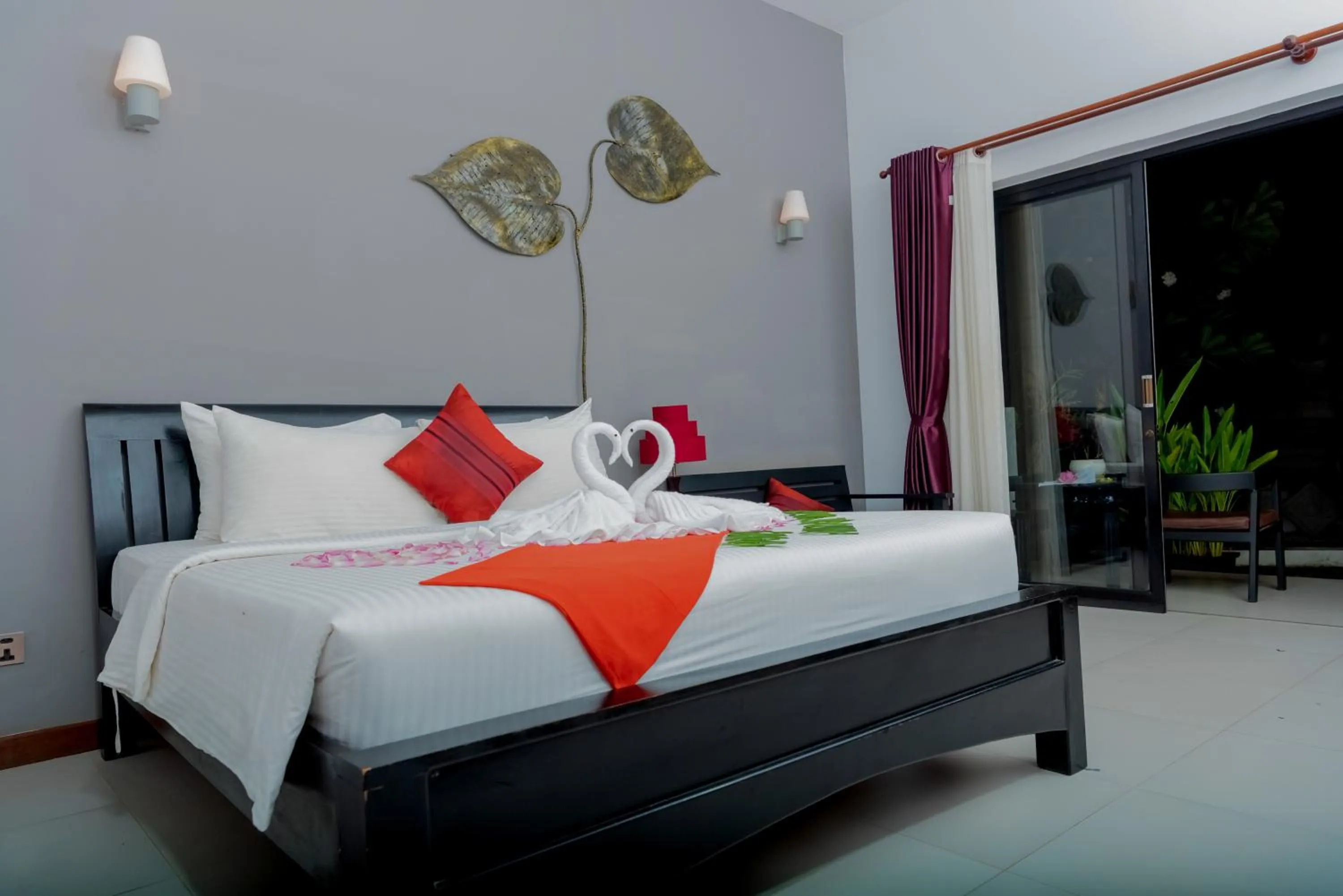 Bed in New Riverside Hotel