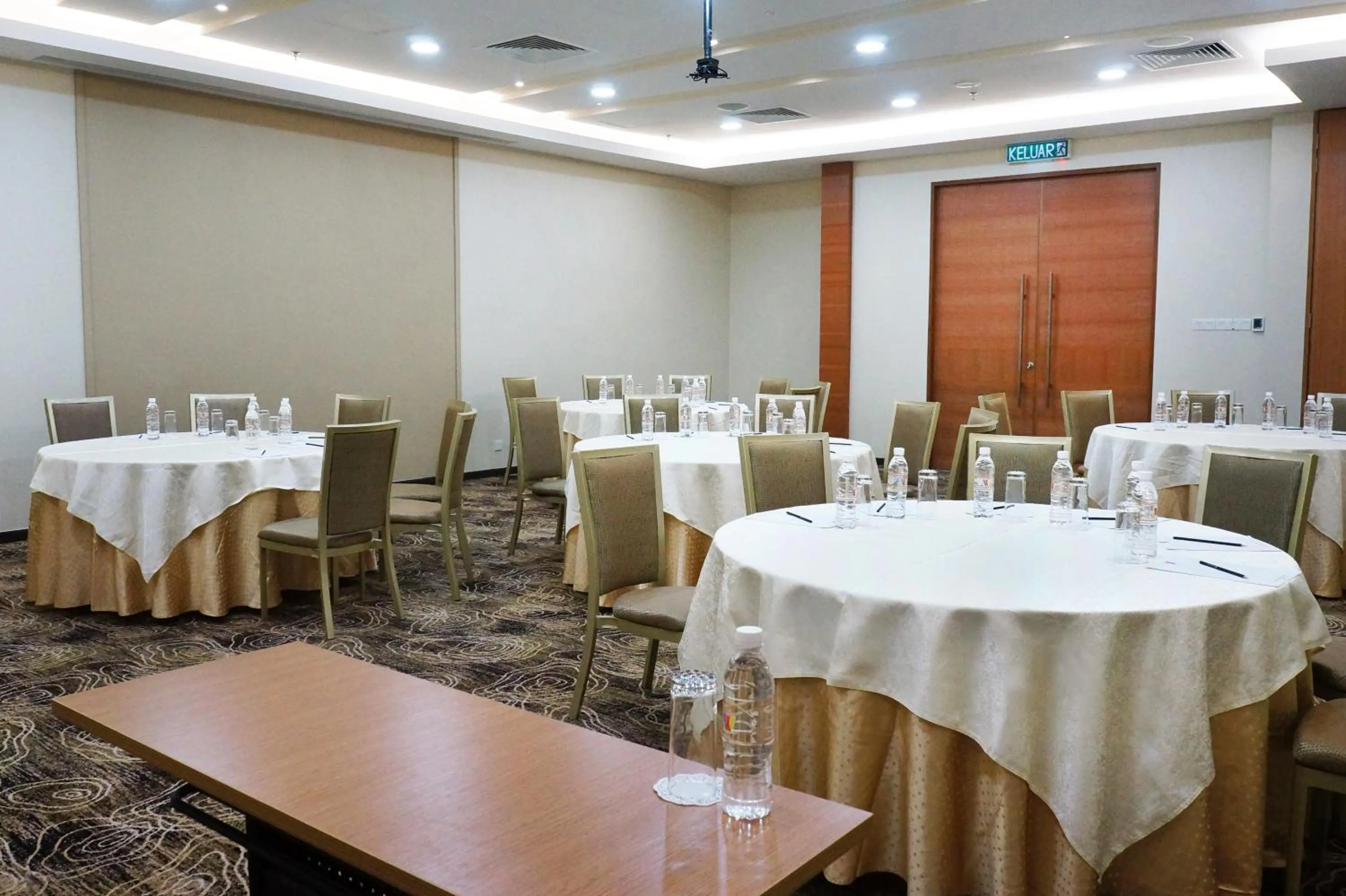 Banquet/Function facilities in The Waterfront Hotel Kuching