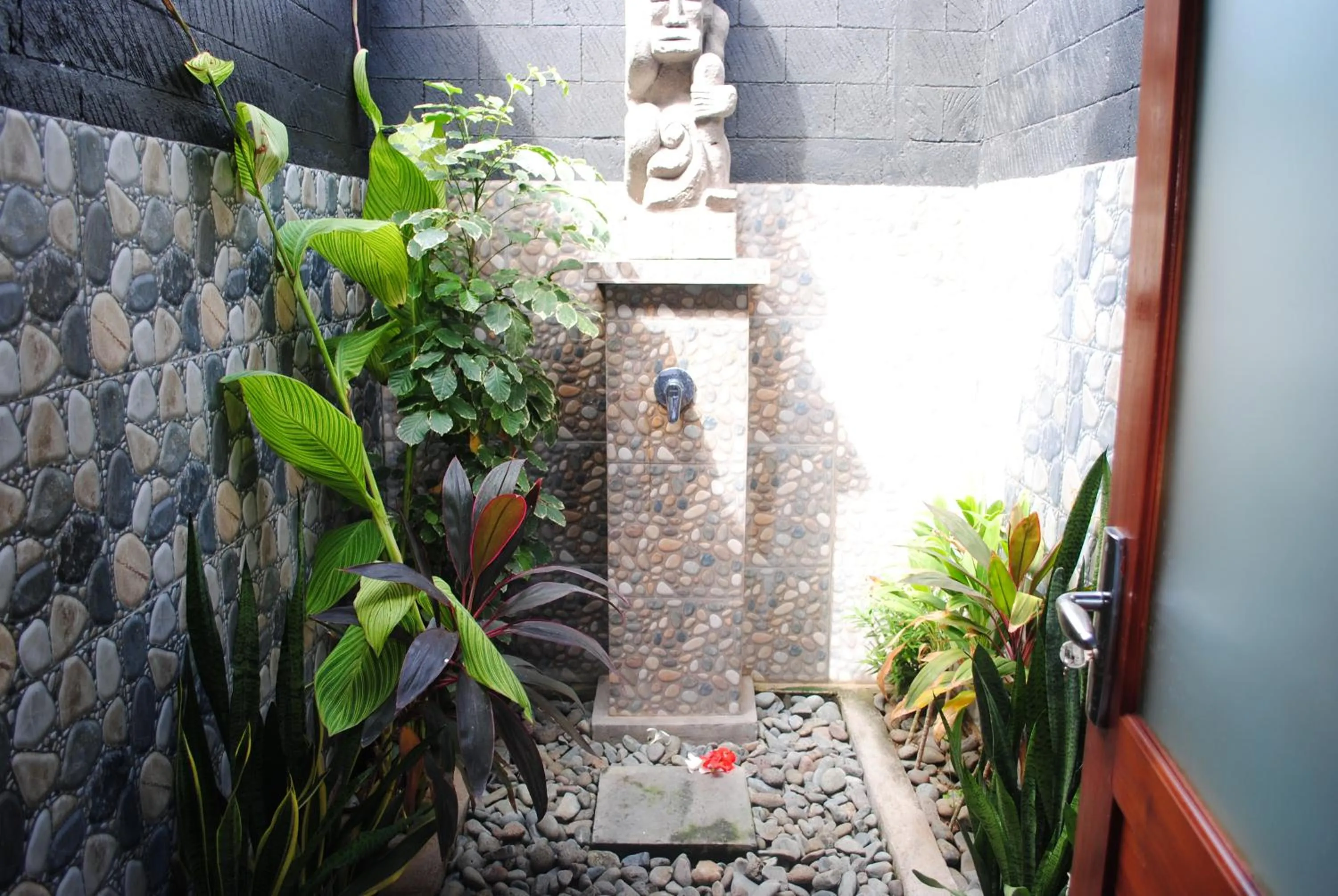 Shower in Tiara Homestay Pemuteran Bali