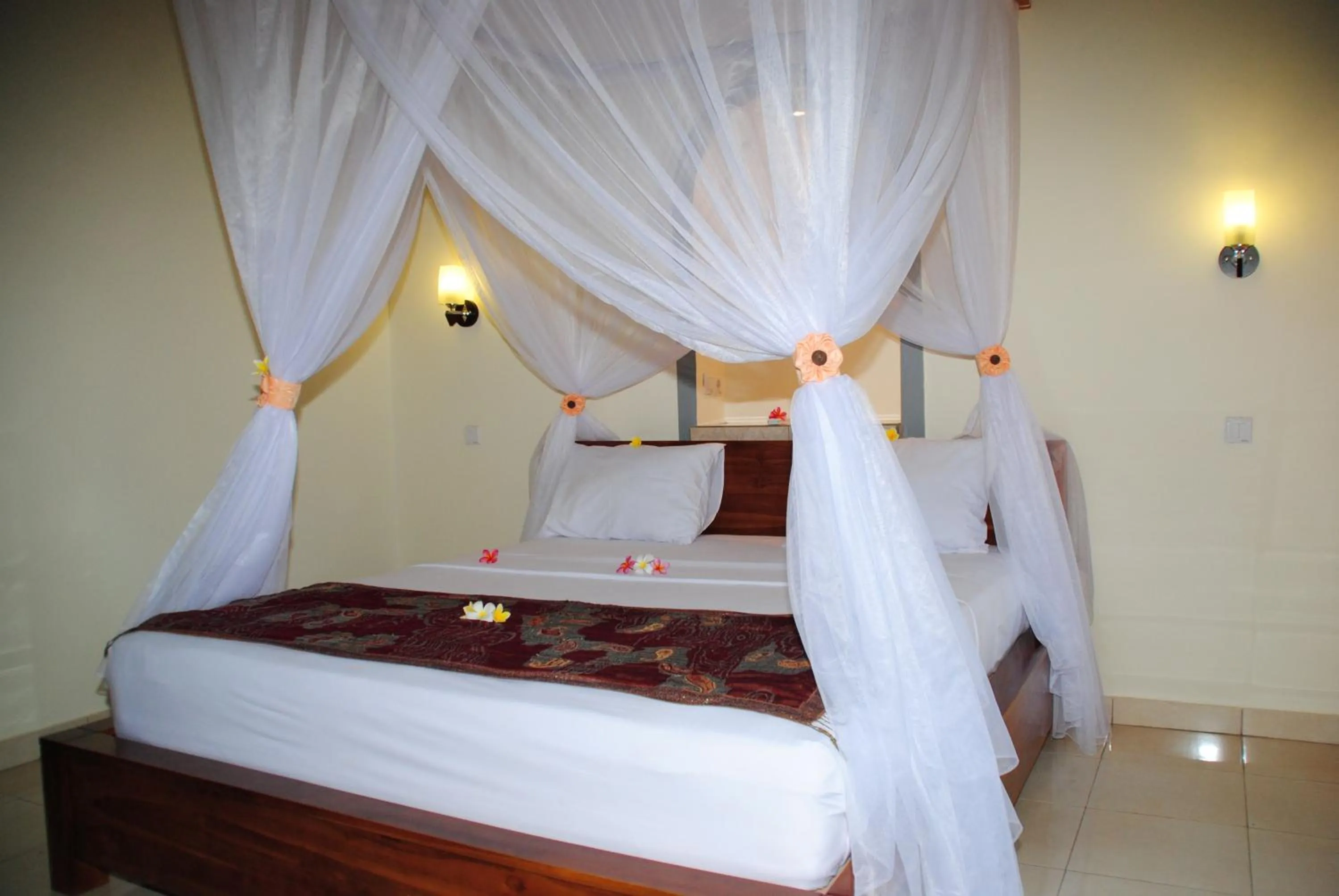 Photo of the whole room, Bed in Tiara Homestay Pemuteran Bali