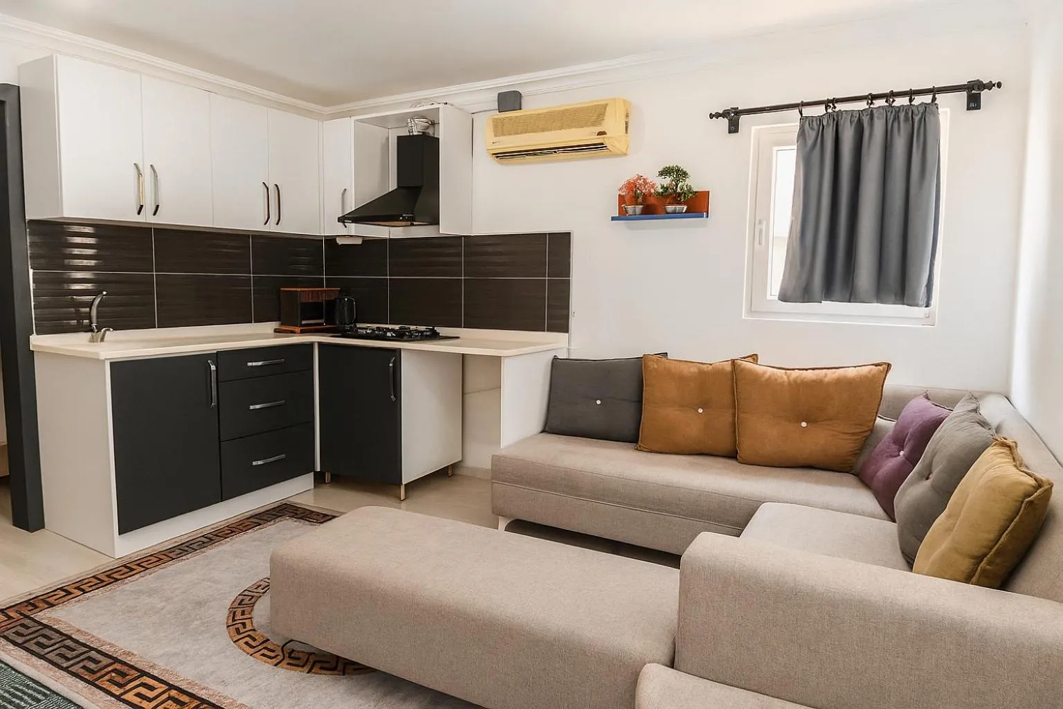 Hillside Apart House