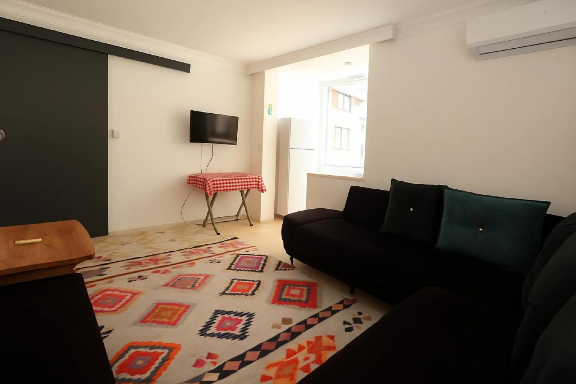 Hillside Apart House