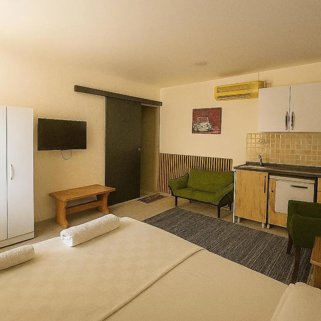 Bed in Hillside Apart House