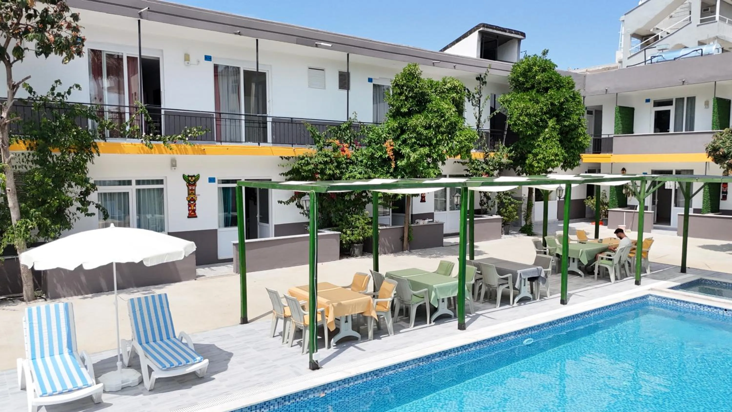 Hillside Apart House