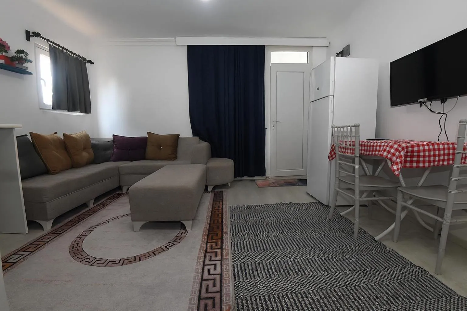 Hillside Apart House