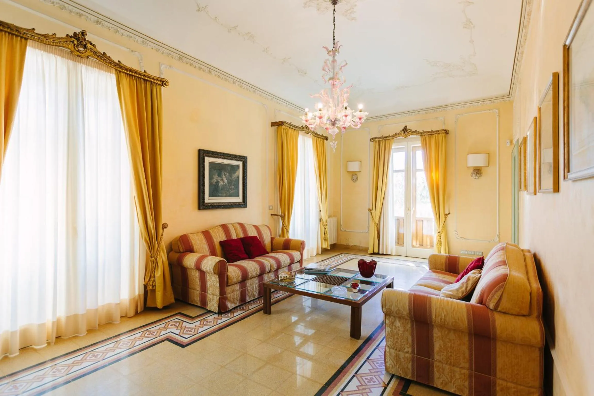 Communal lounge/ TV room in Dimora Archimedea