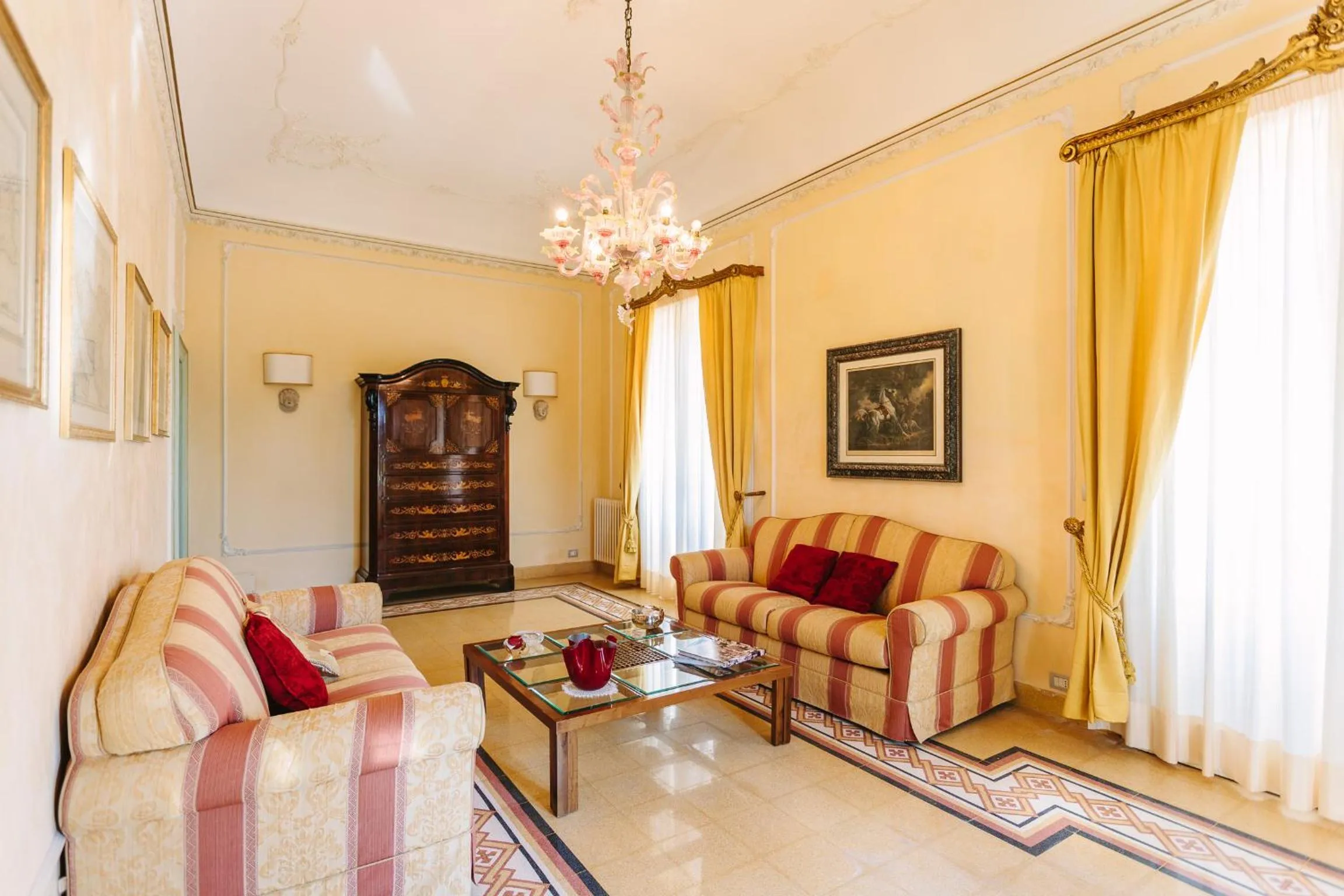 Communal lounge/ TV room in Dimora Archimedea