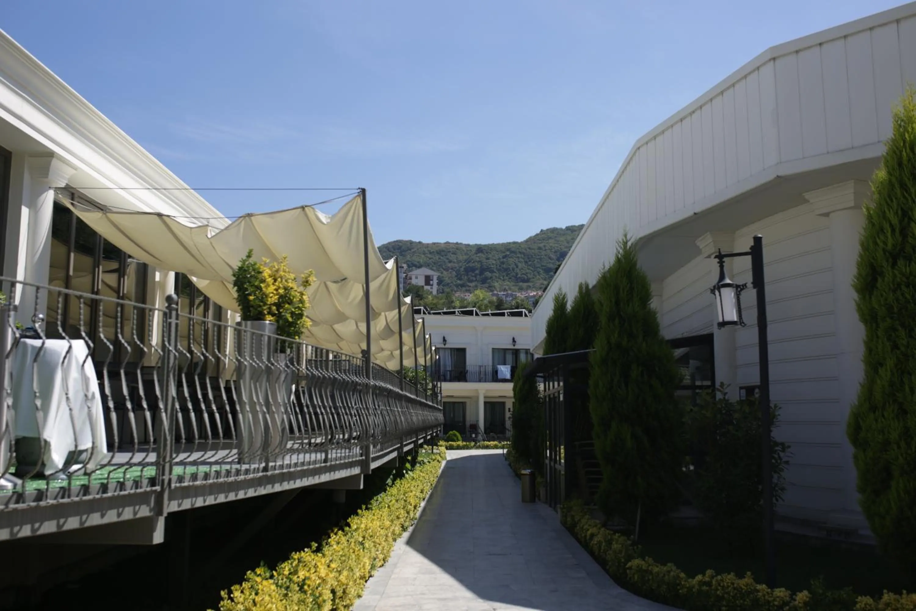 Property building in Northdoor Hotel