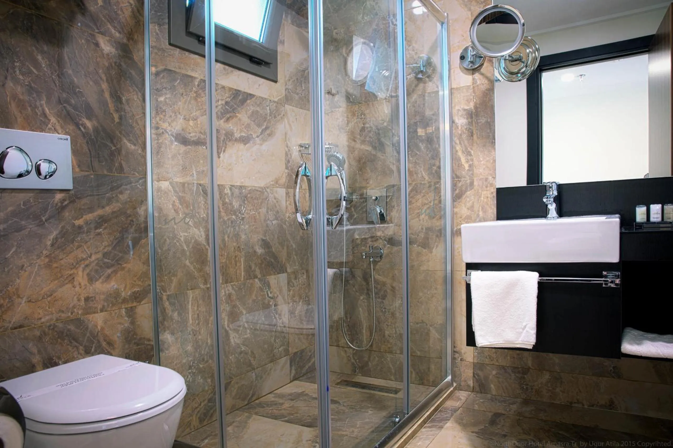 Decorative detail in Northdoor Hotel