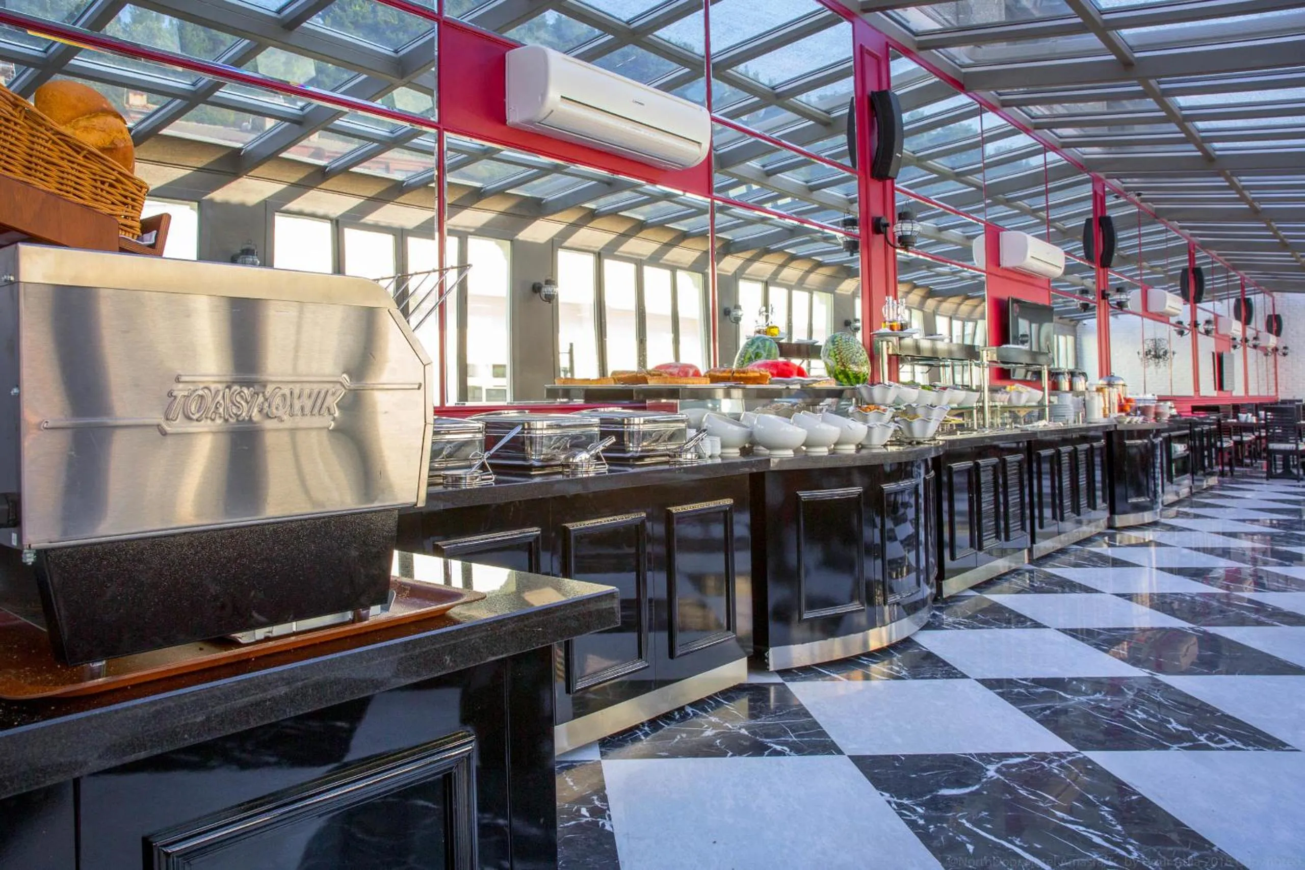 Buffet breakfast in Northdoor Hotel