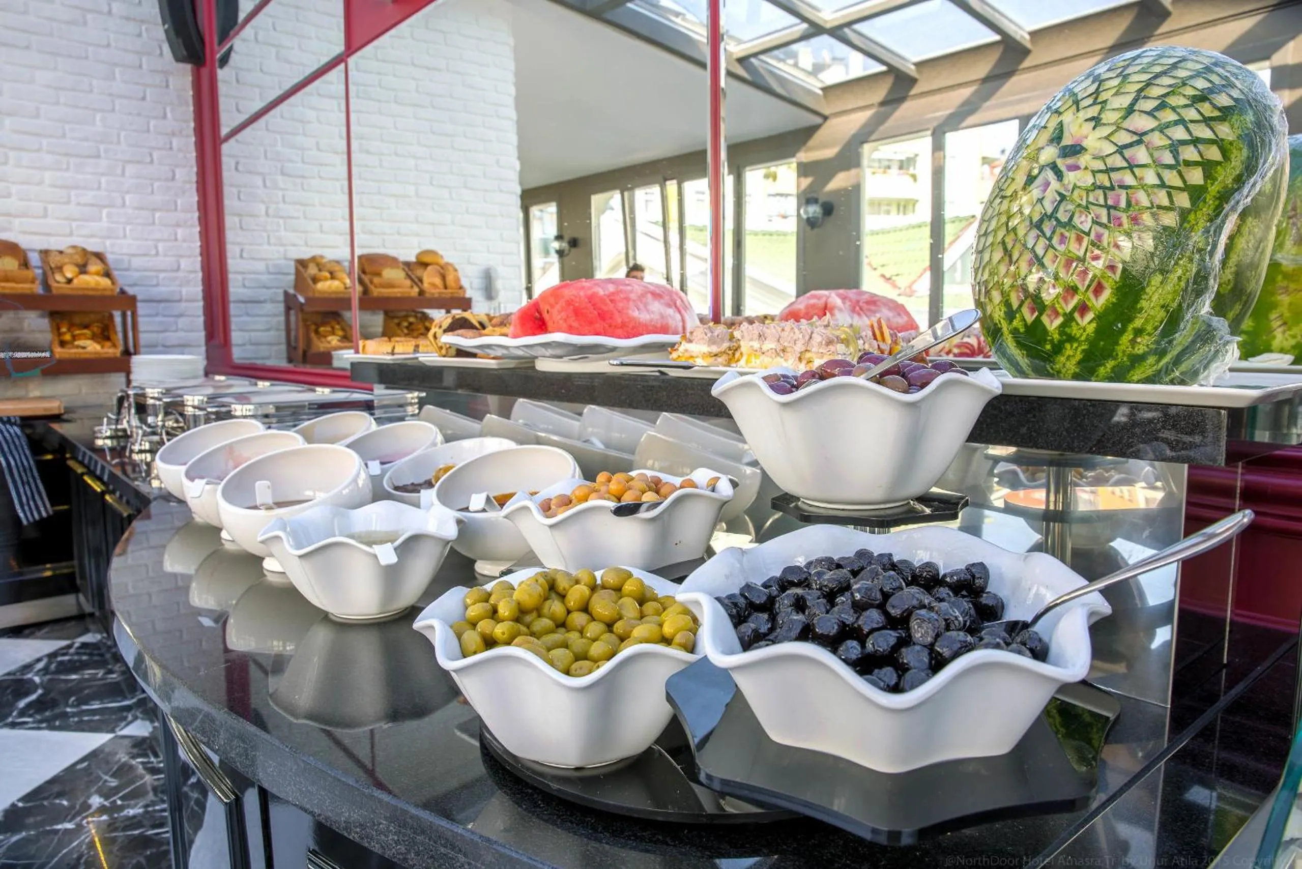 Buffet breakfast in Northdoor Hotel