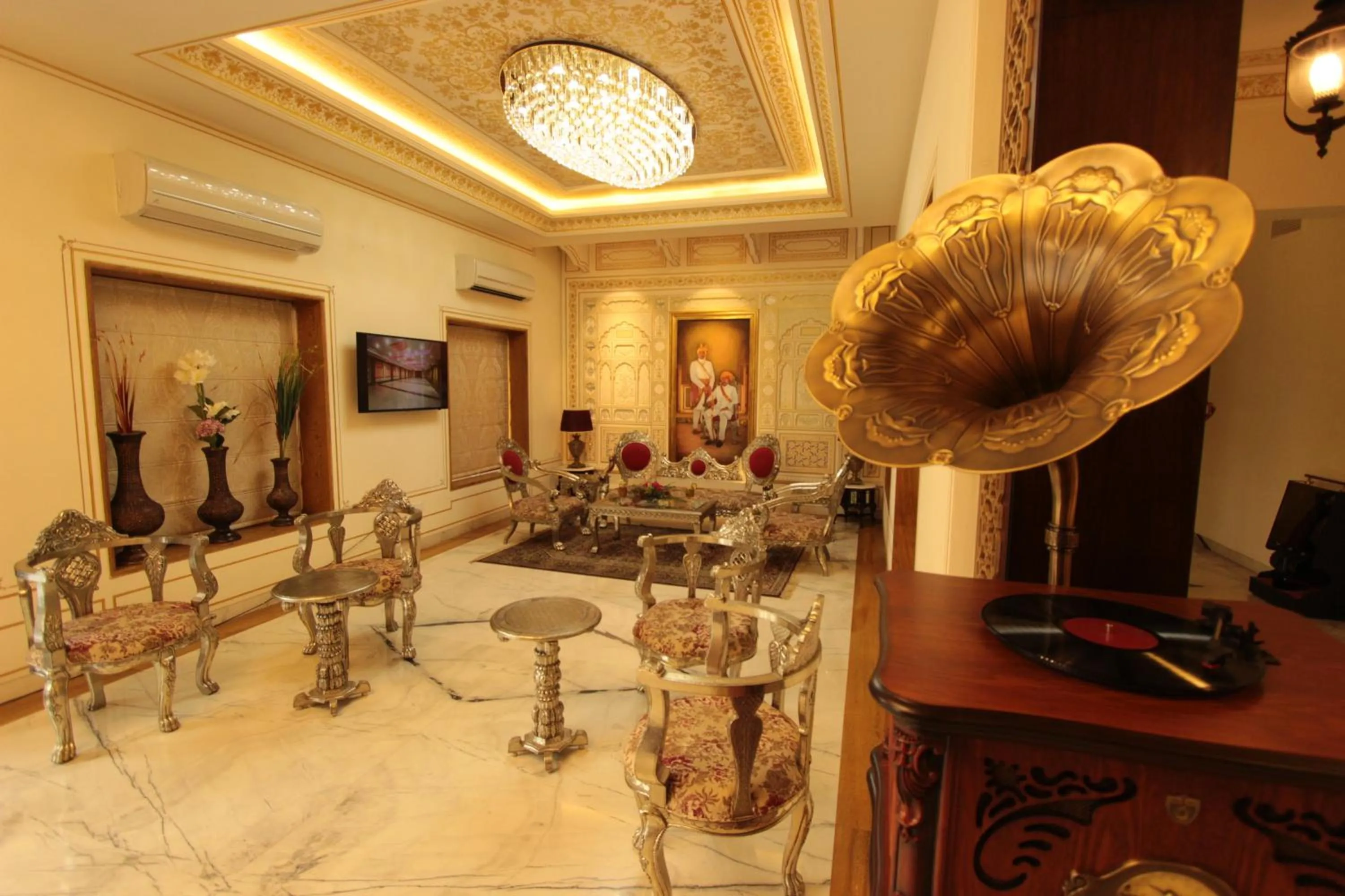 Lobby or reception in Grand Uniara A Heritage Hotel