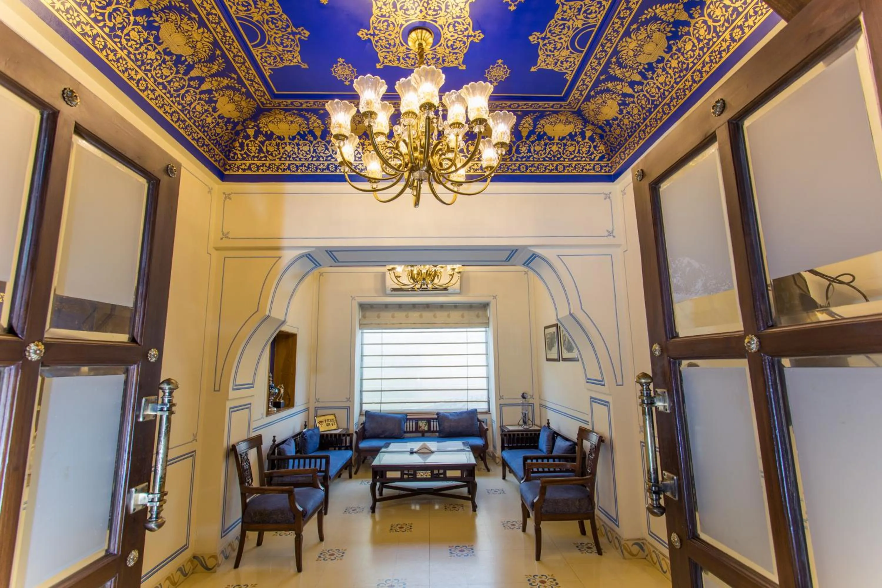 Lounge or bar in Grand Uniara A Heritage Hotel