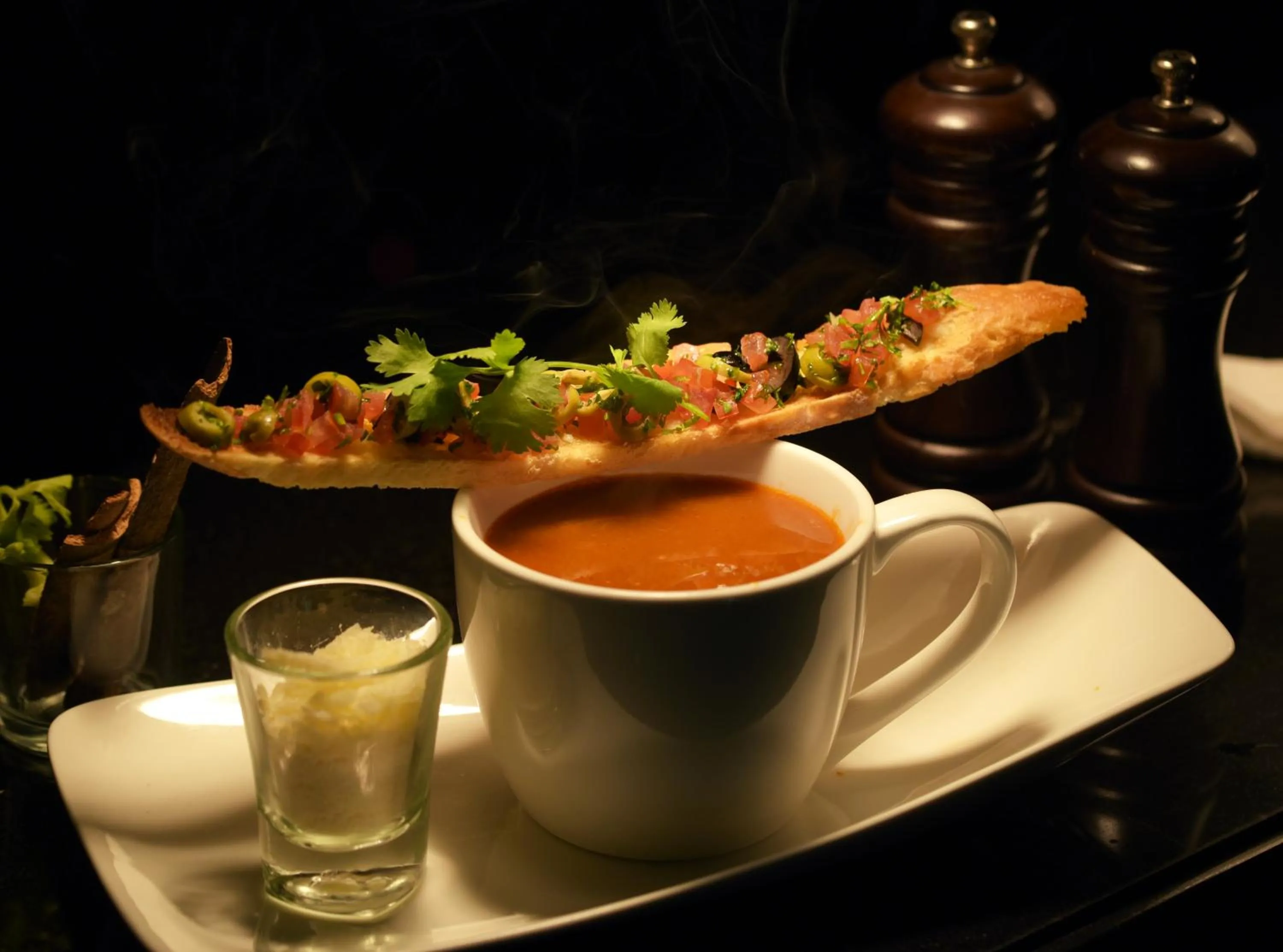 Food and drinks in Grand Uniara A Heritage Hotel