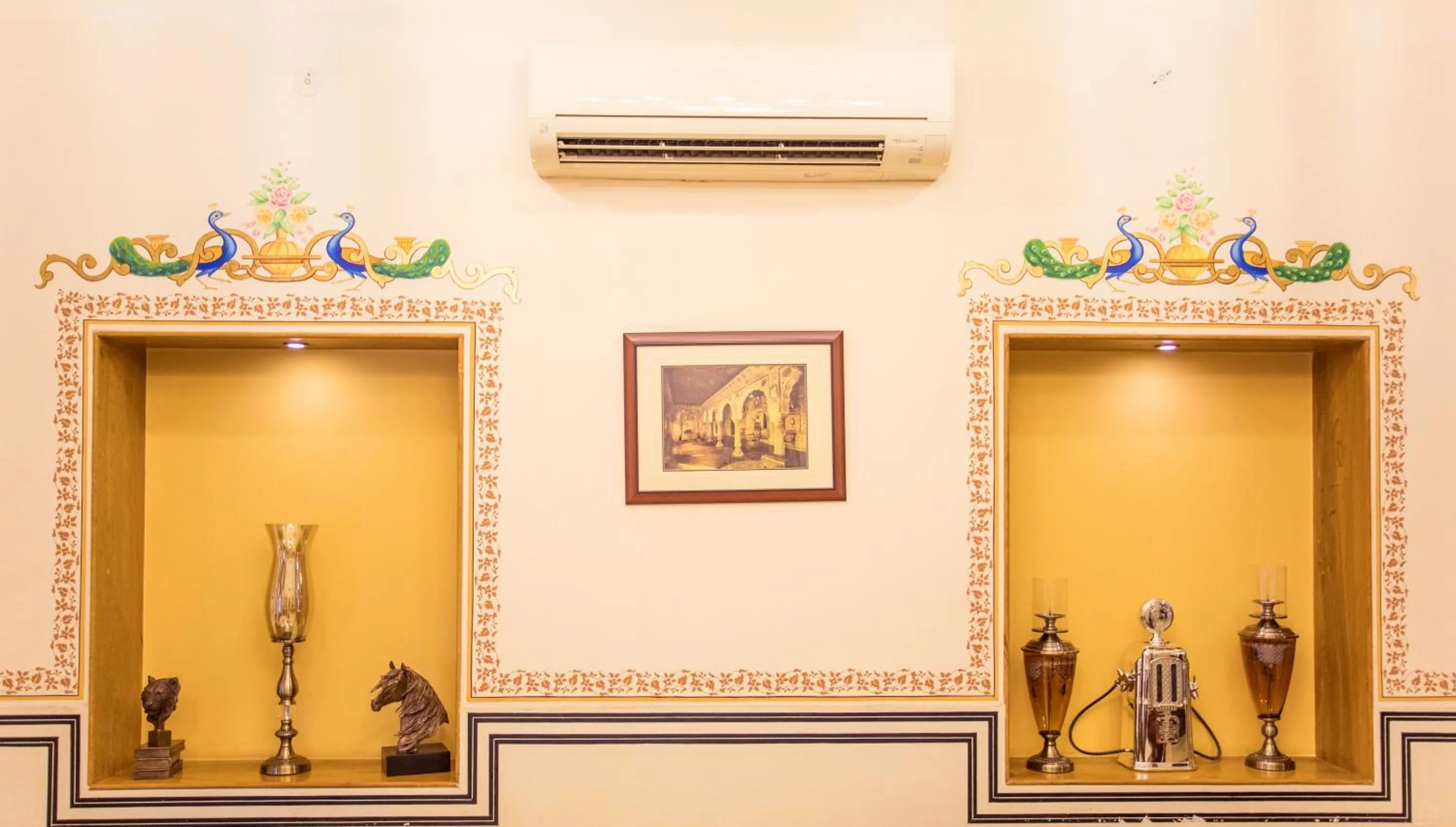 Grand Uniara A Heritage Hotel