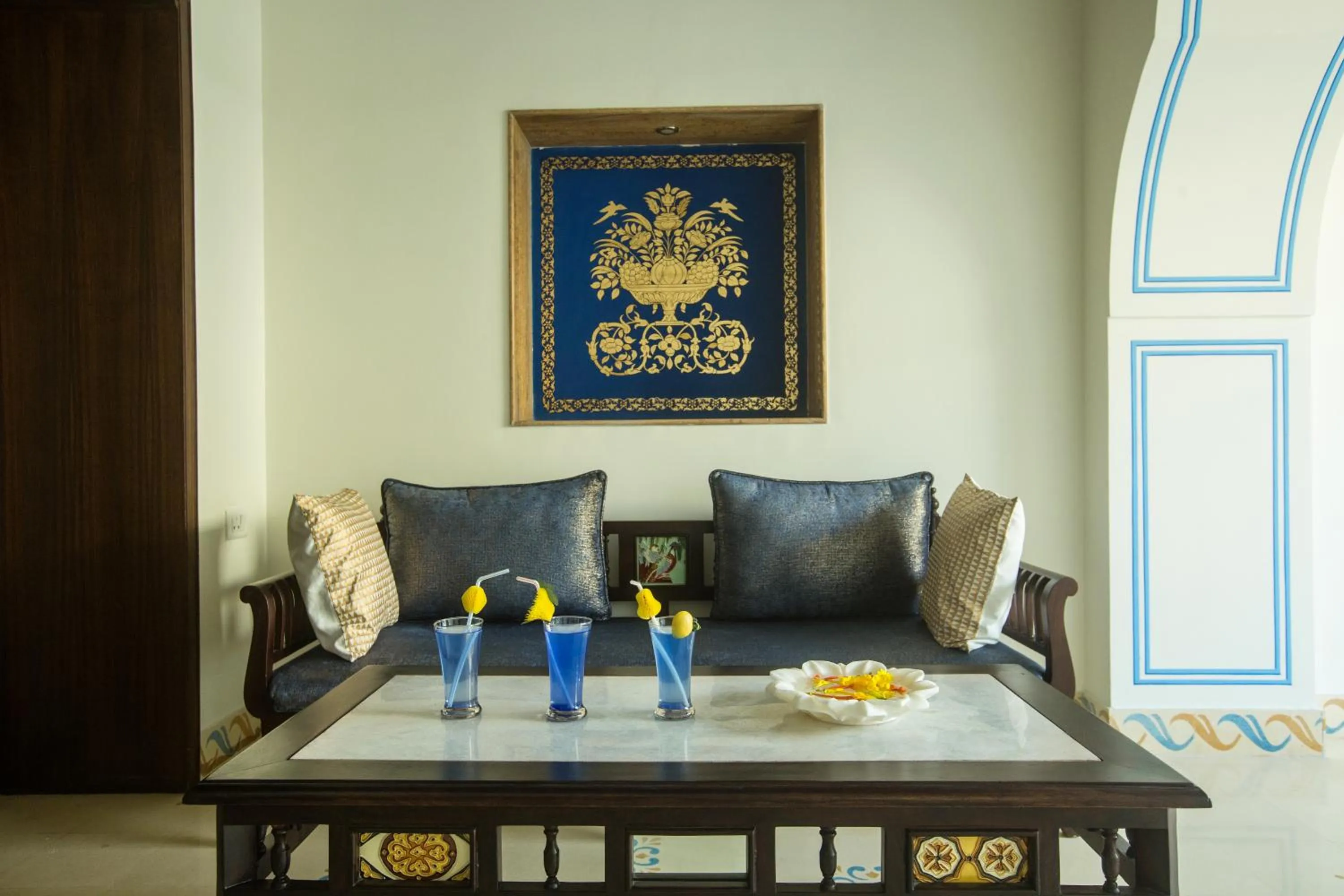 Alcoholic drinks in Grand Uniara A Heritage Hotel