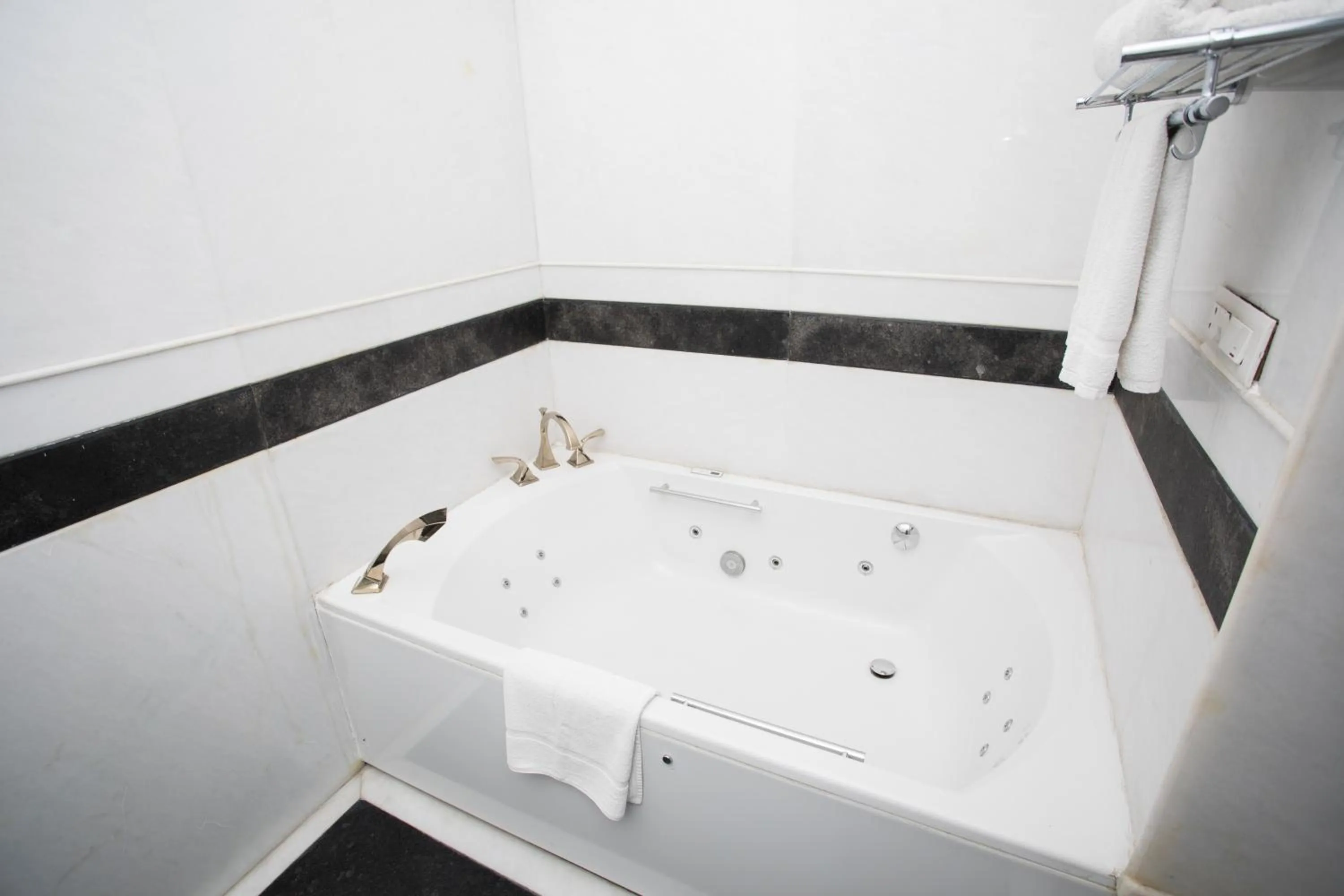 Bathroom in Grand Uniara A Heritage Hotel