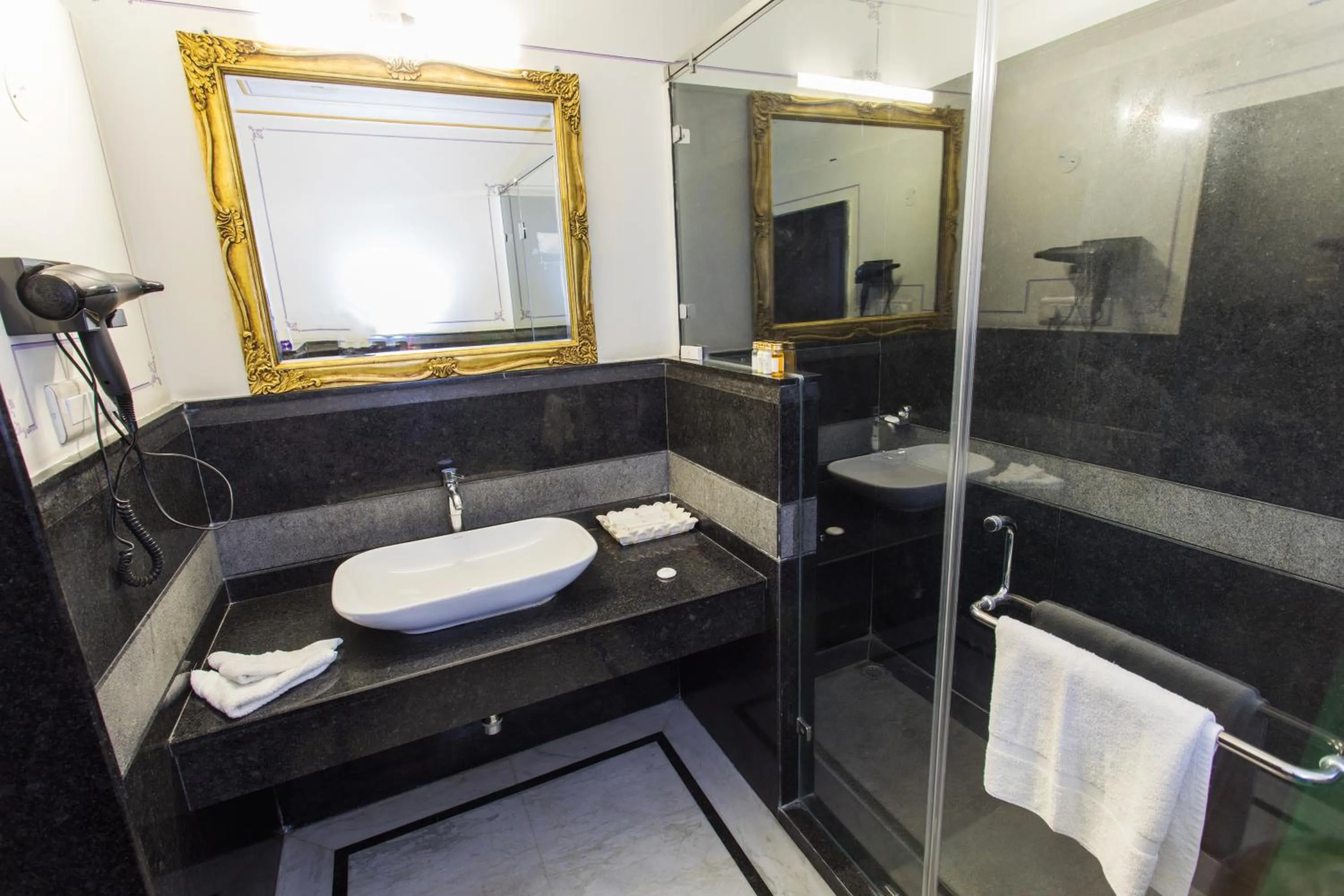 Bathroom in Grand Uniara A Heritage Hotel