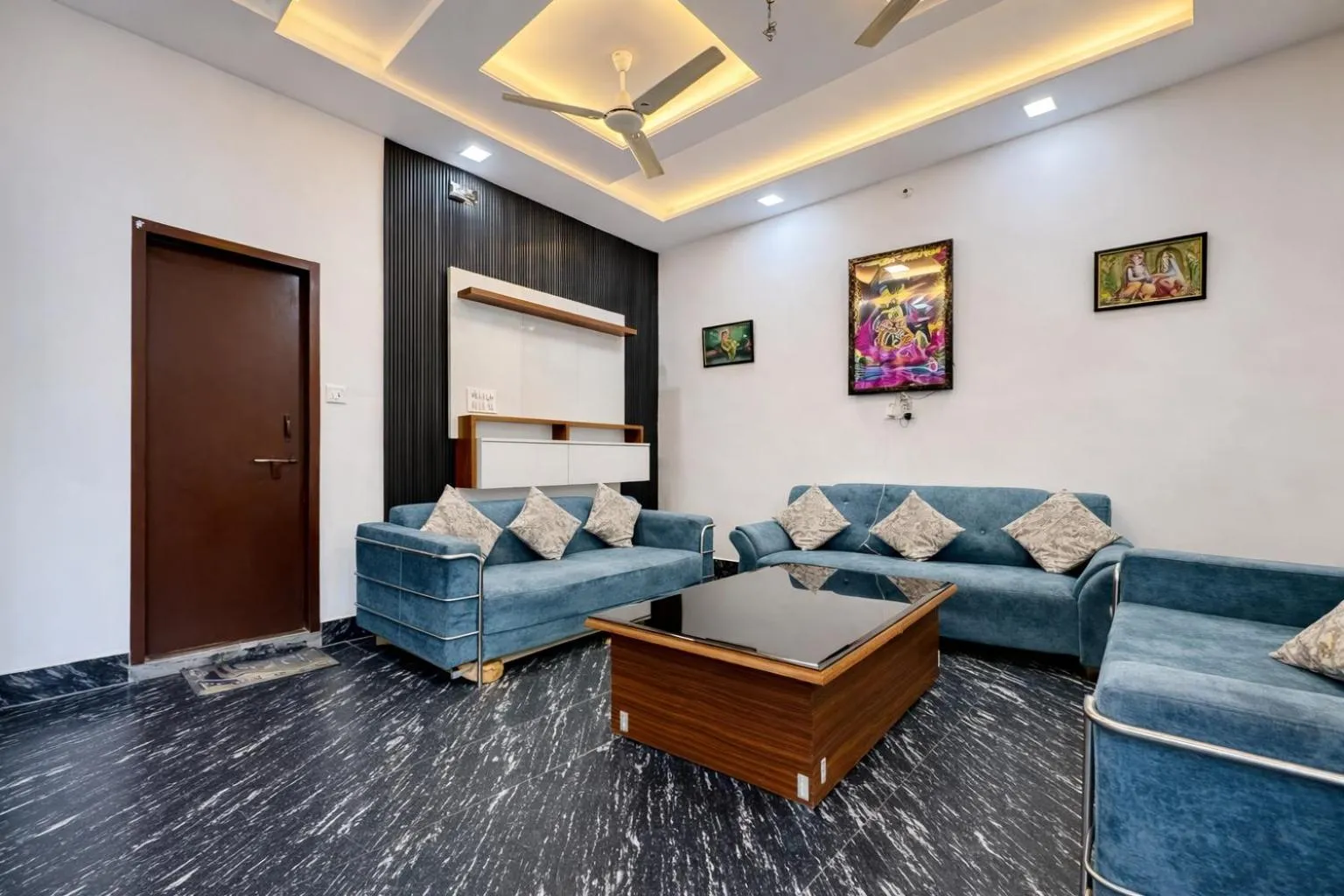 Seating area in Murli Manohar Palace