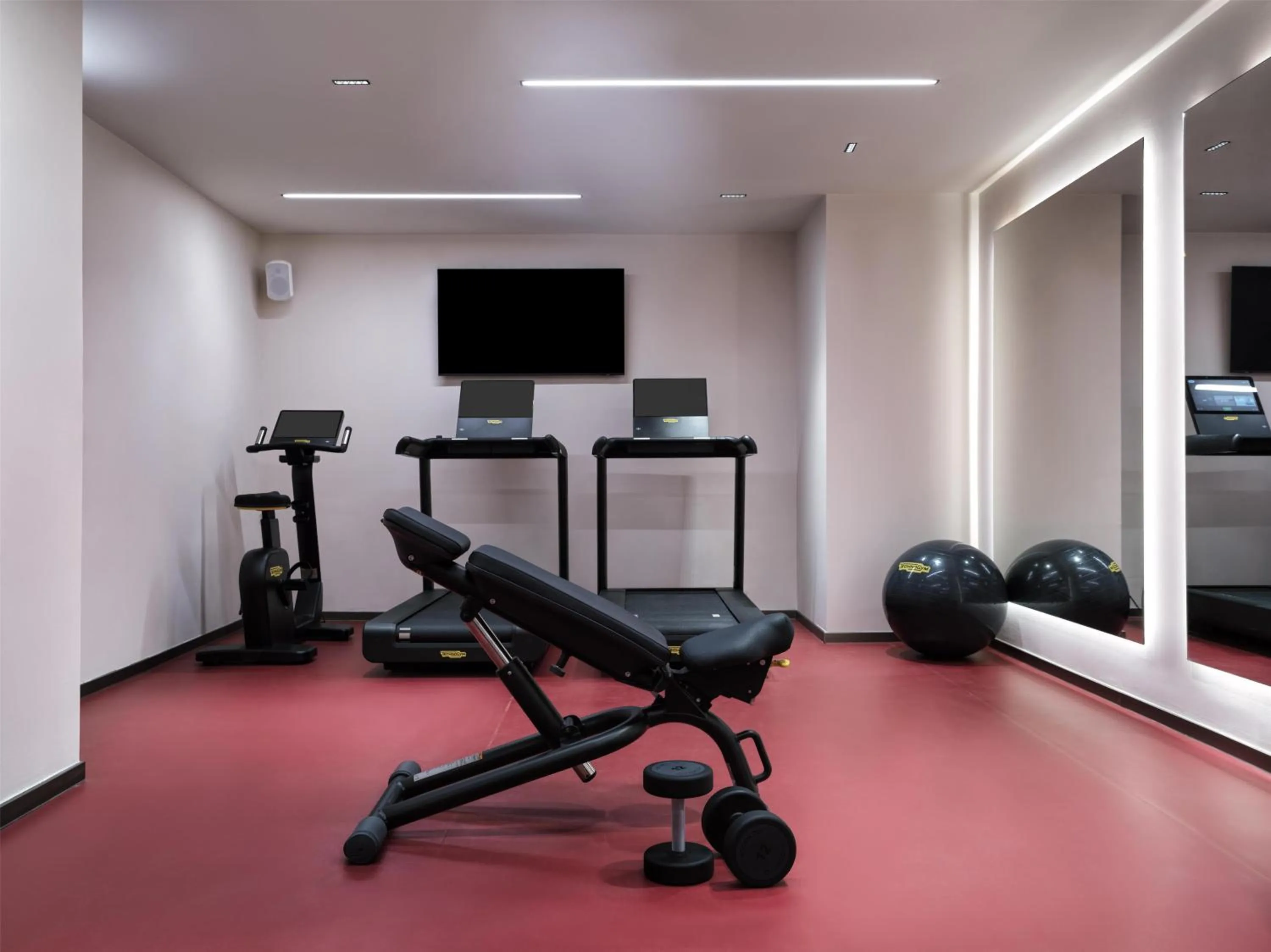 Fitness centre/facilities in Hilton Garden Inn Chania City