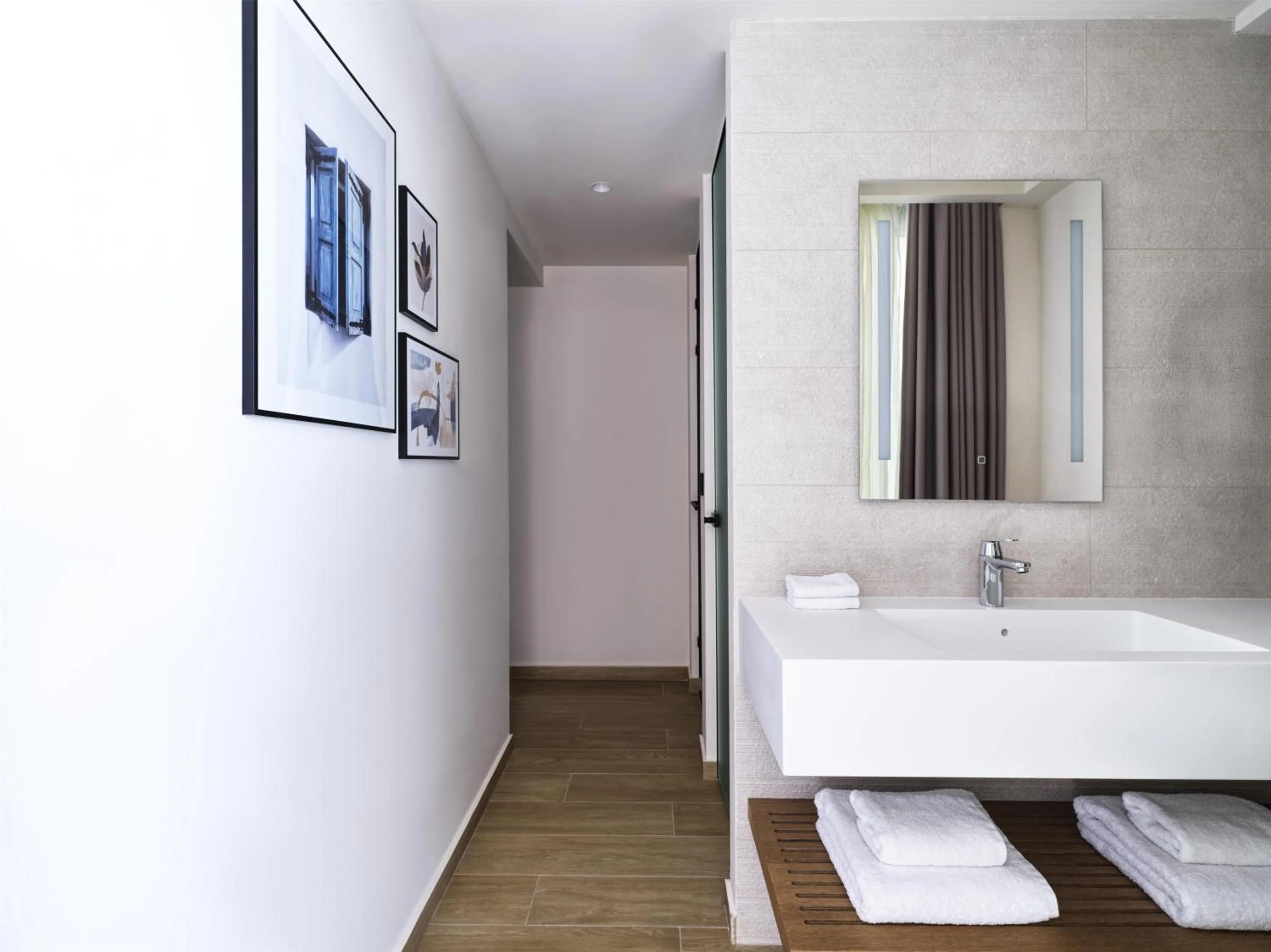 Bathroom in Hilton Garden Inn Chania City