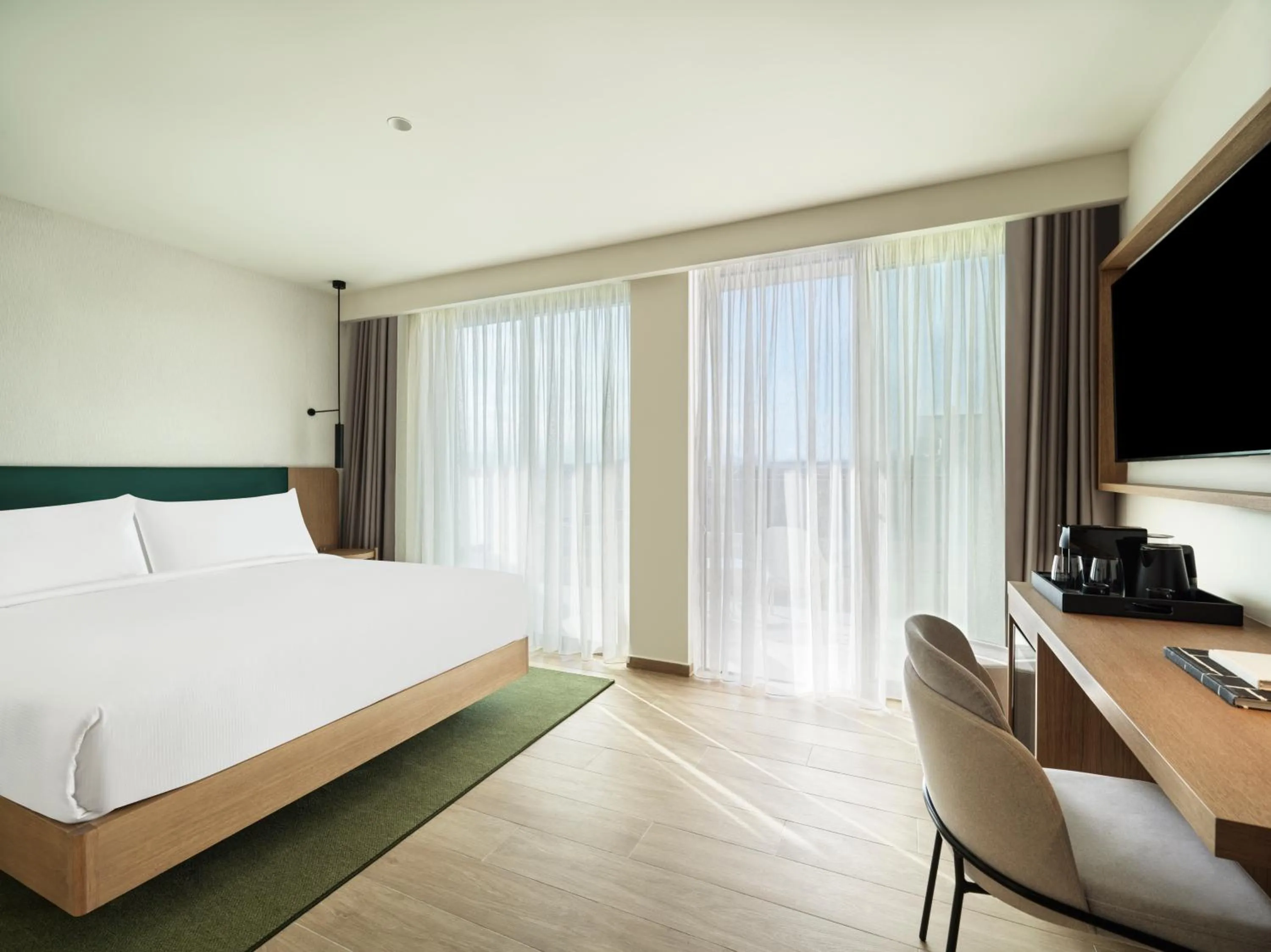 Bedroom, Bed in Hilton Garden Inn Chania City