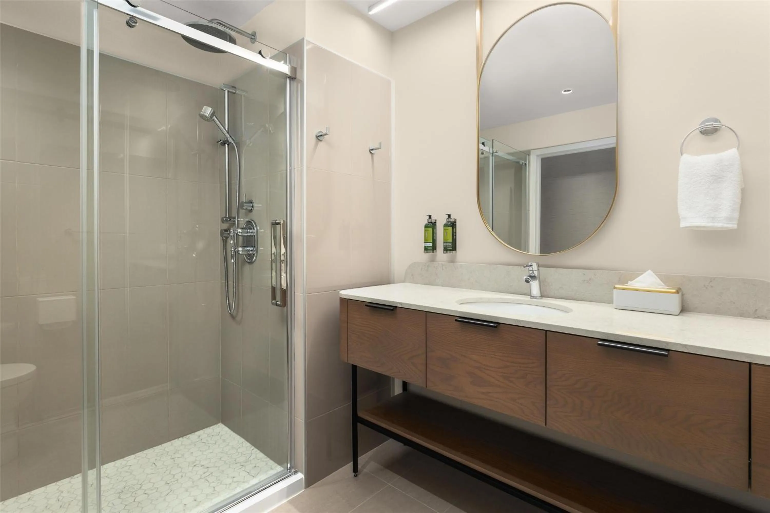 Bathroom in Hotel Railwayparc Montreal, Tapestry Collection By Hilton