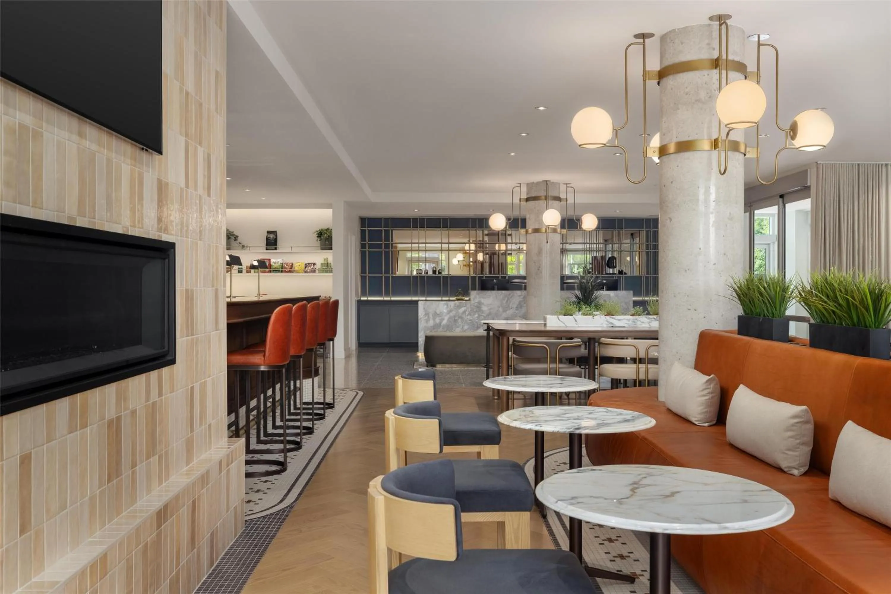 Restaurant/places to eat in Hotel Railwayparc Montreal, Tapestry Collection By Hilton