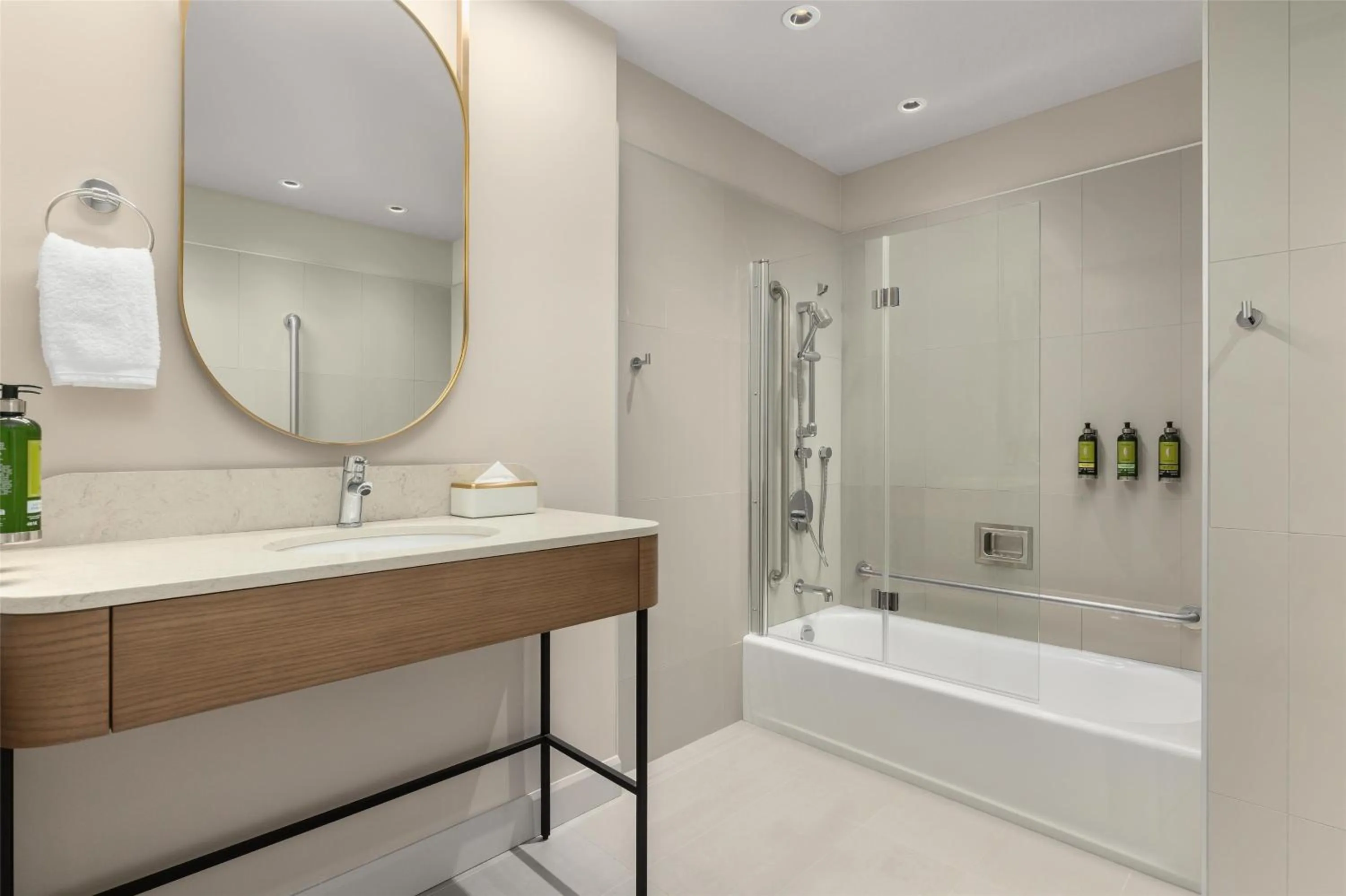 Bathroom in Hotel Railwayparc Montreal, Tapestry Collection By Hilton