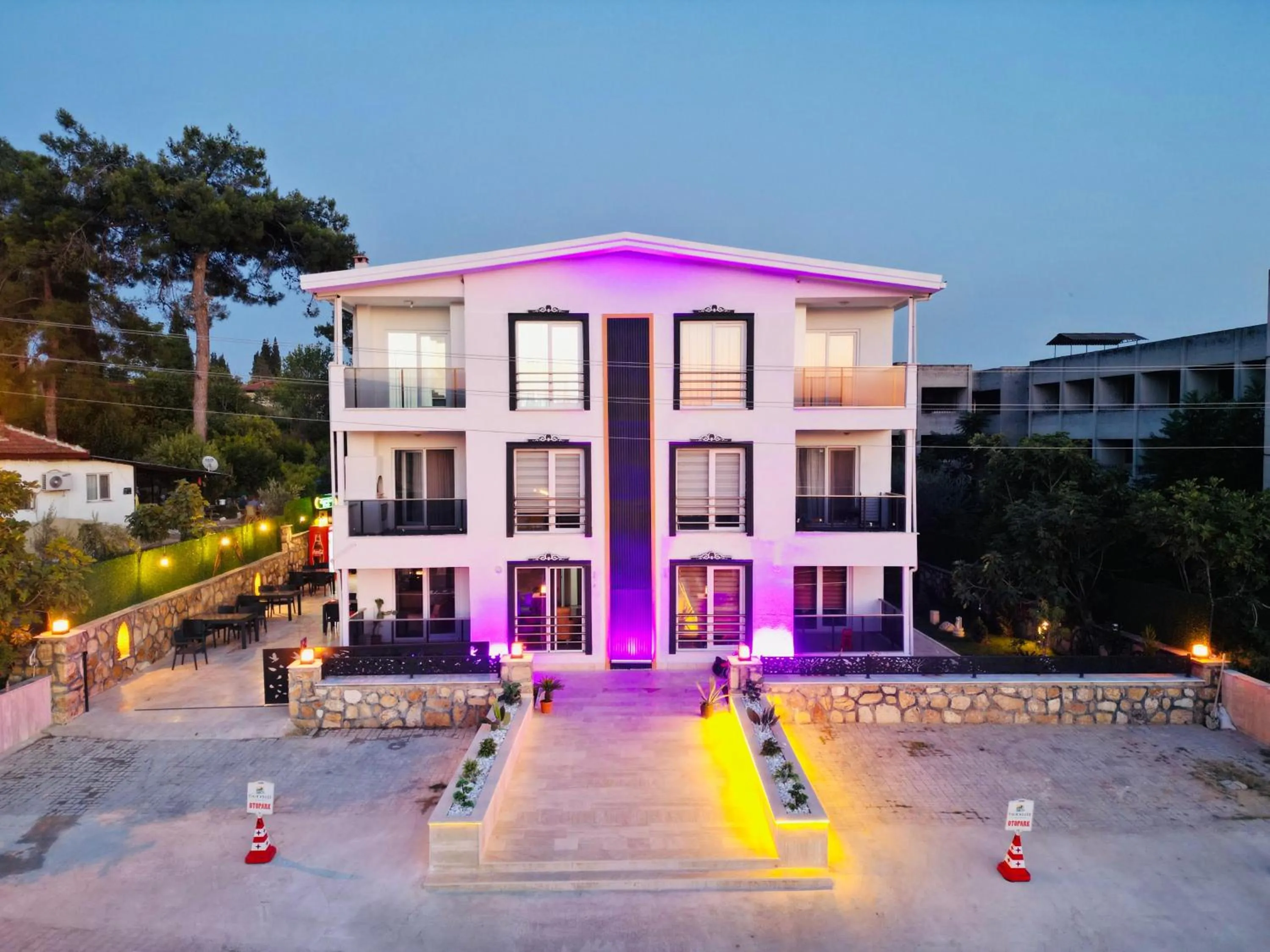 Property building in Tikir House