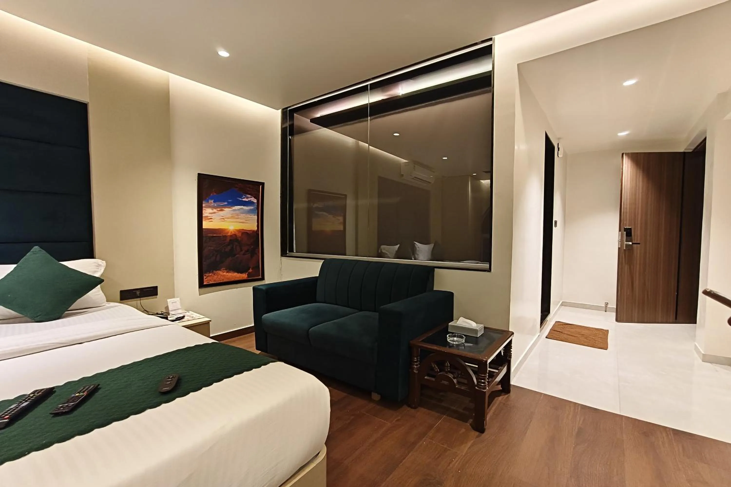 Bed in The Golden Arc