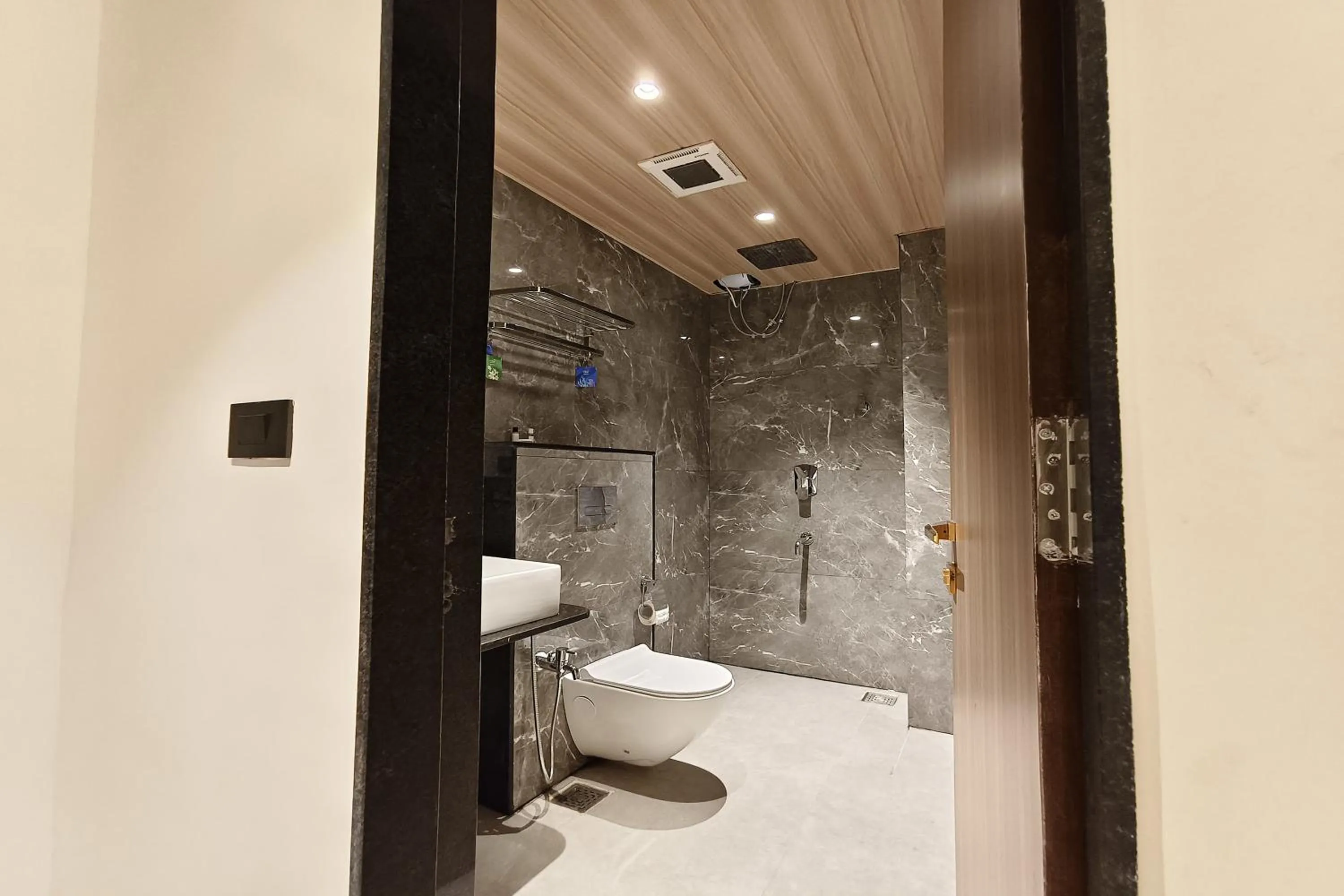 Bathroom in The Golden Arc