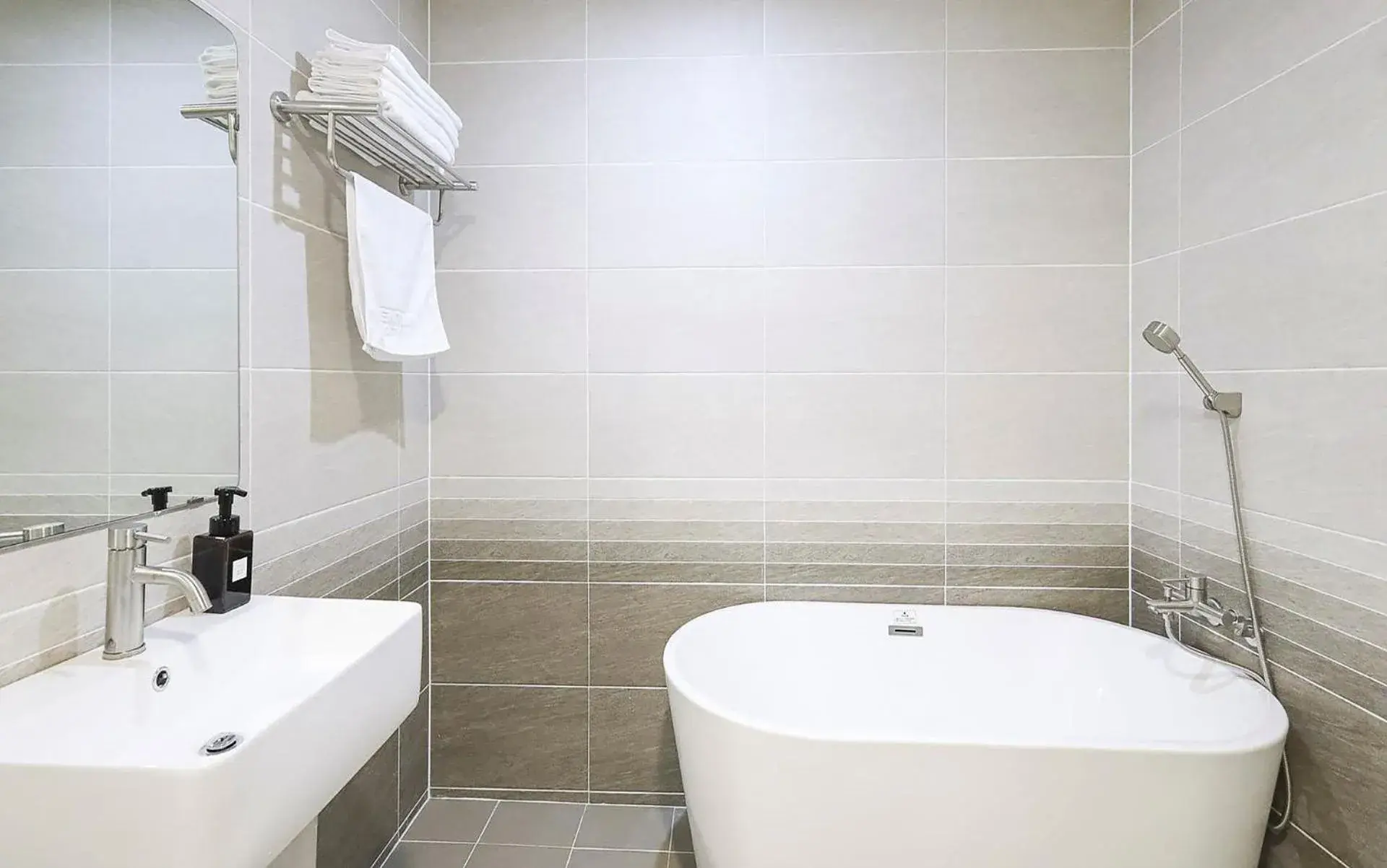 Standard Double or Twin Room in Centum Hotel Mokpo Namak branch Standard Double or Twin Room in Centum Hotel Mokpo Namak branch