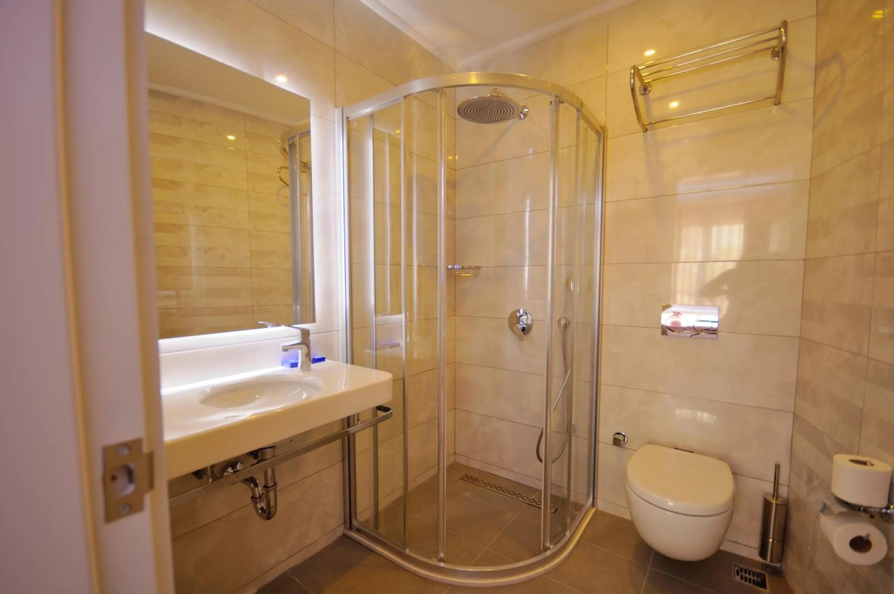 Standard Twin Room in Datca Sapphire Hotel