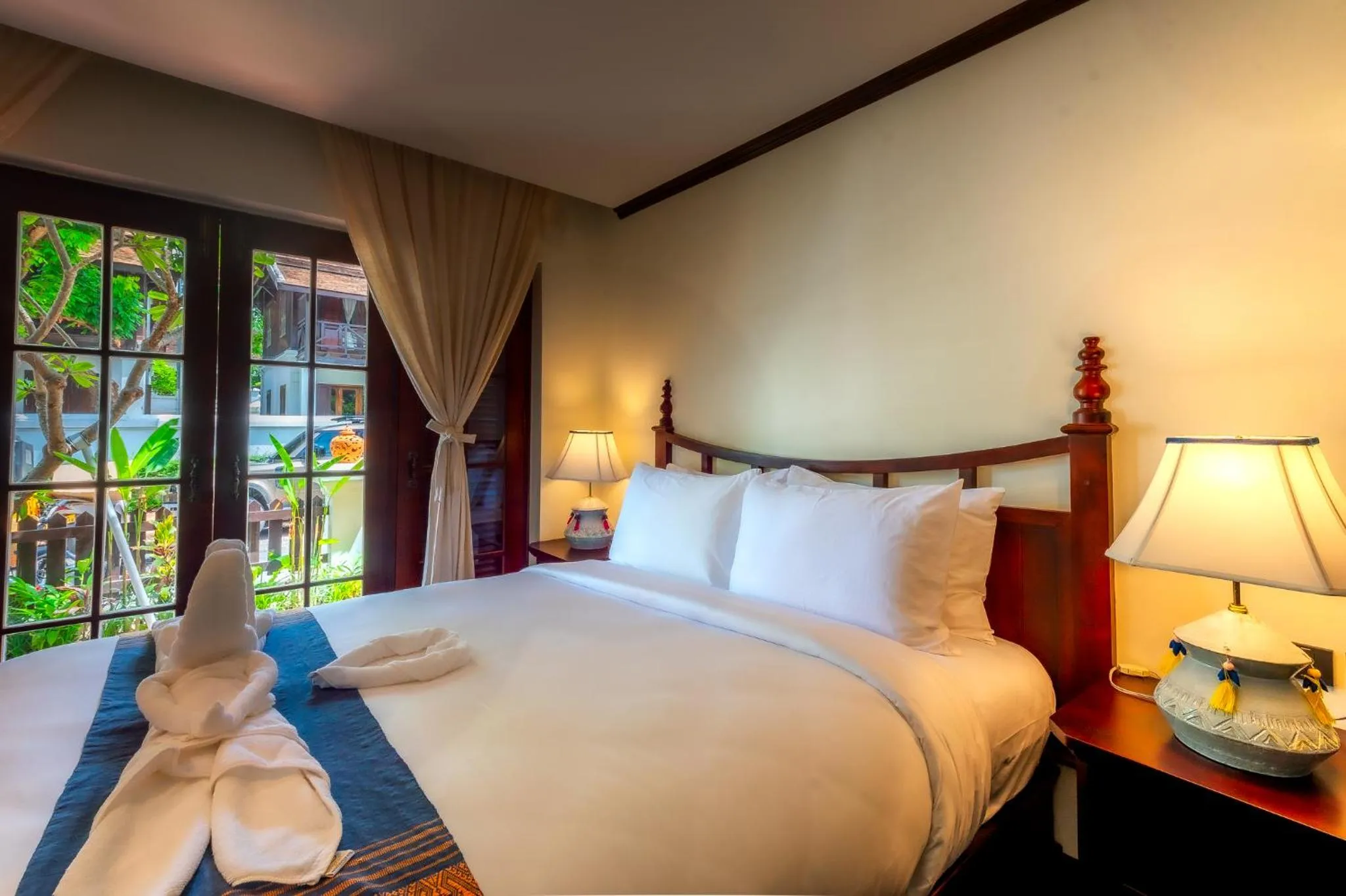 Bed in Sengphachanh Heritage Boutique